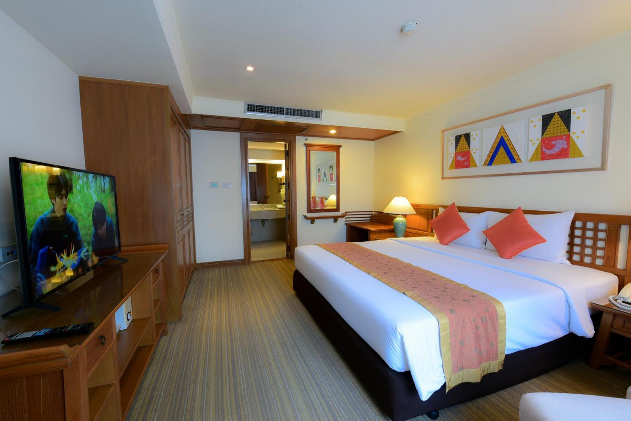 One-Bedroom Suite photo 2
