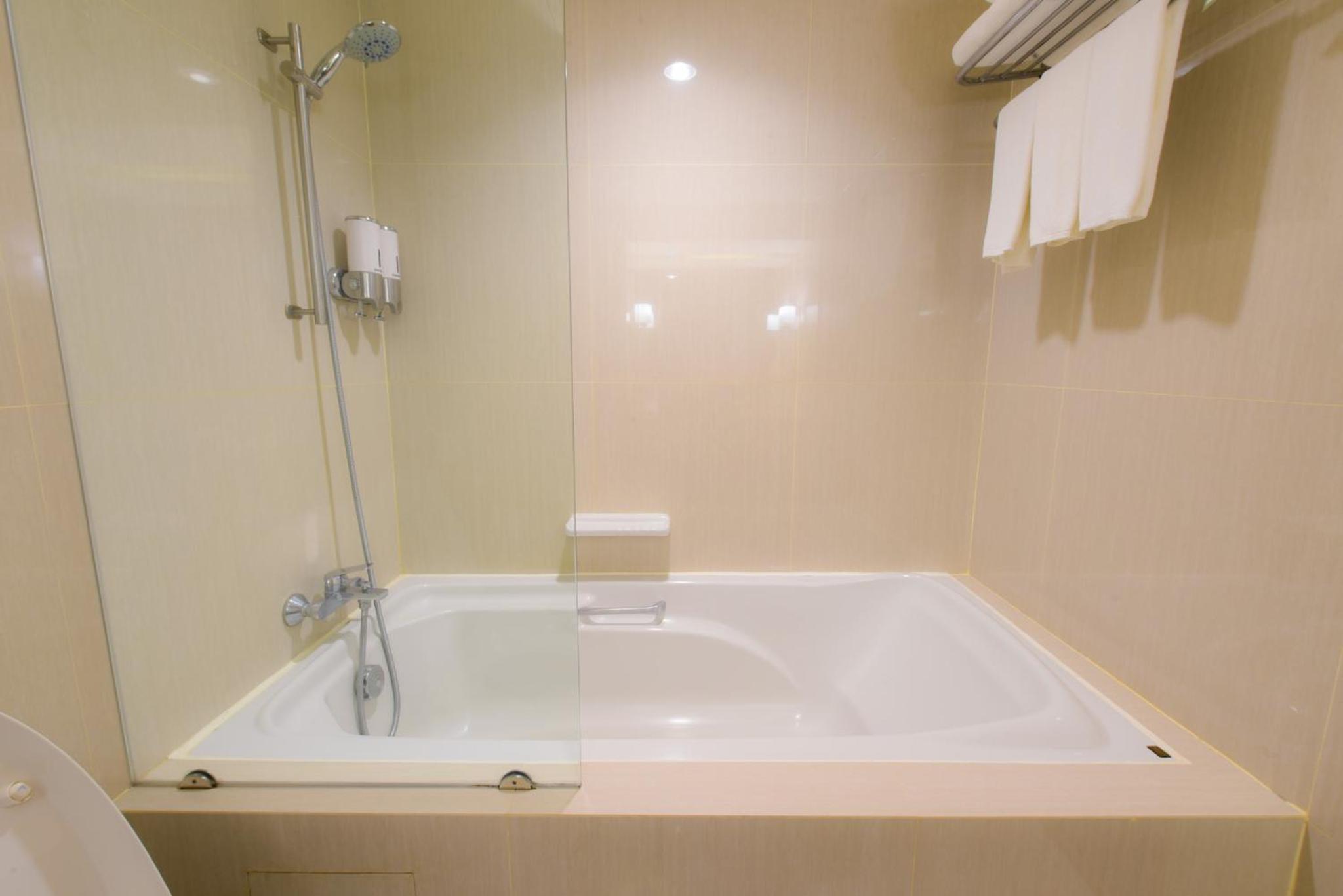 One-Bedroom Suite photo 2