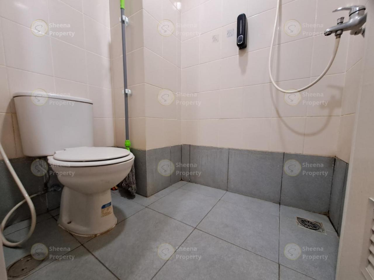One-Bedroom Apartment photo 3