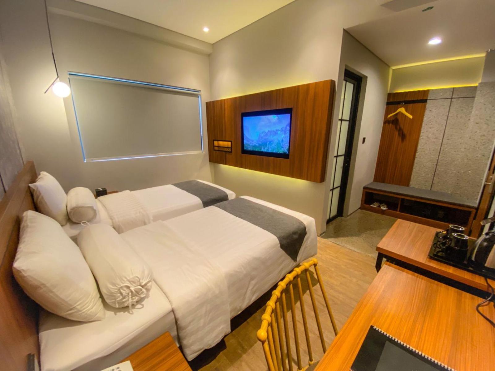 Deluxe Twin Room - Photo 1