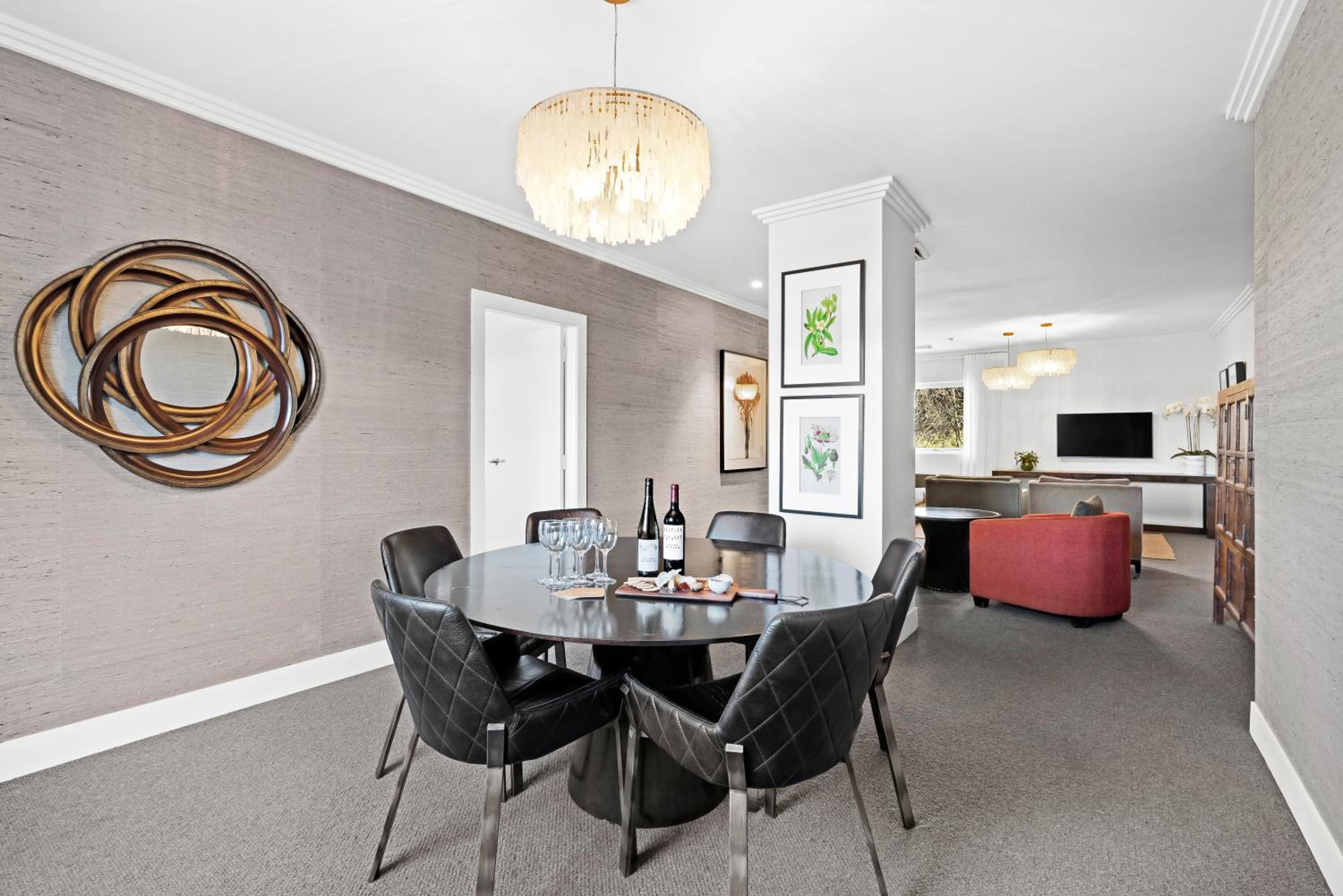 The Sanctuary Suite photo 2