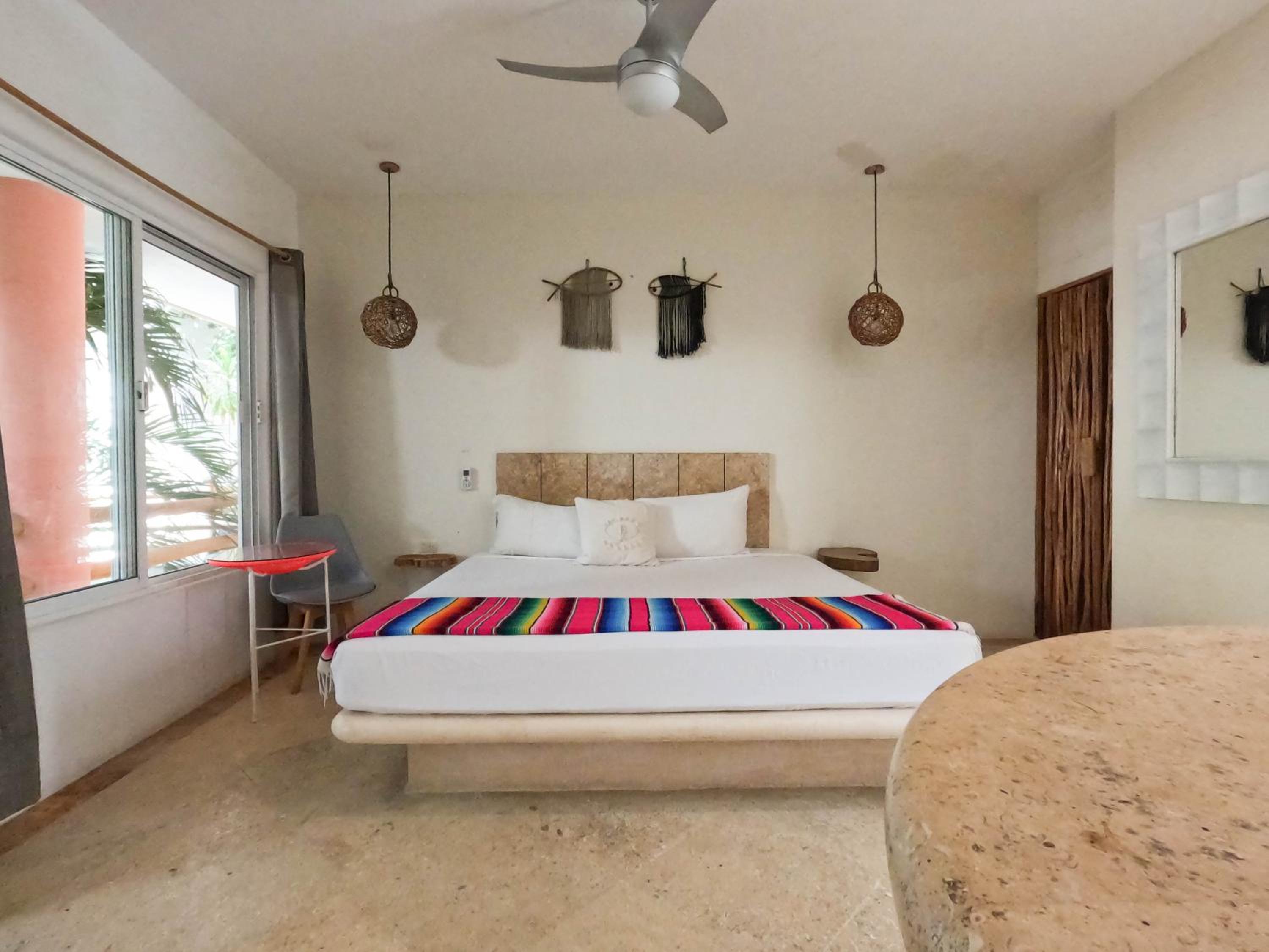 Standard Double Room - Photo 27