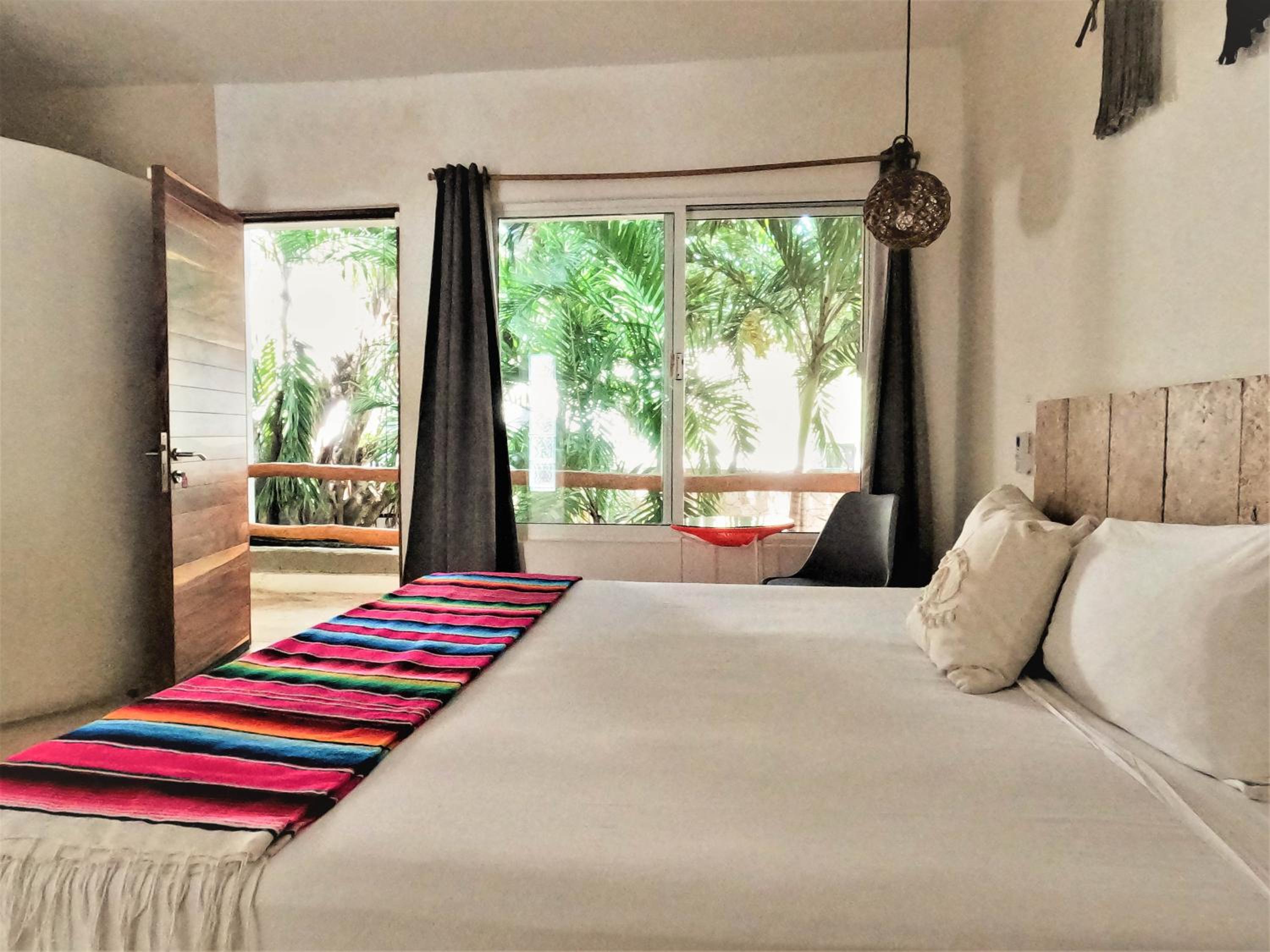 Standard Double Room - Photo 30