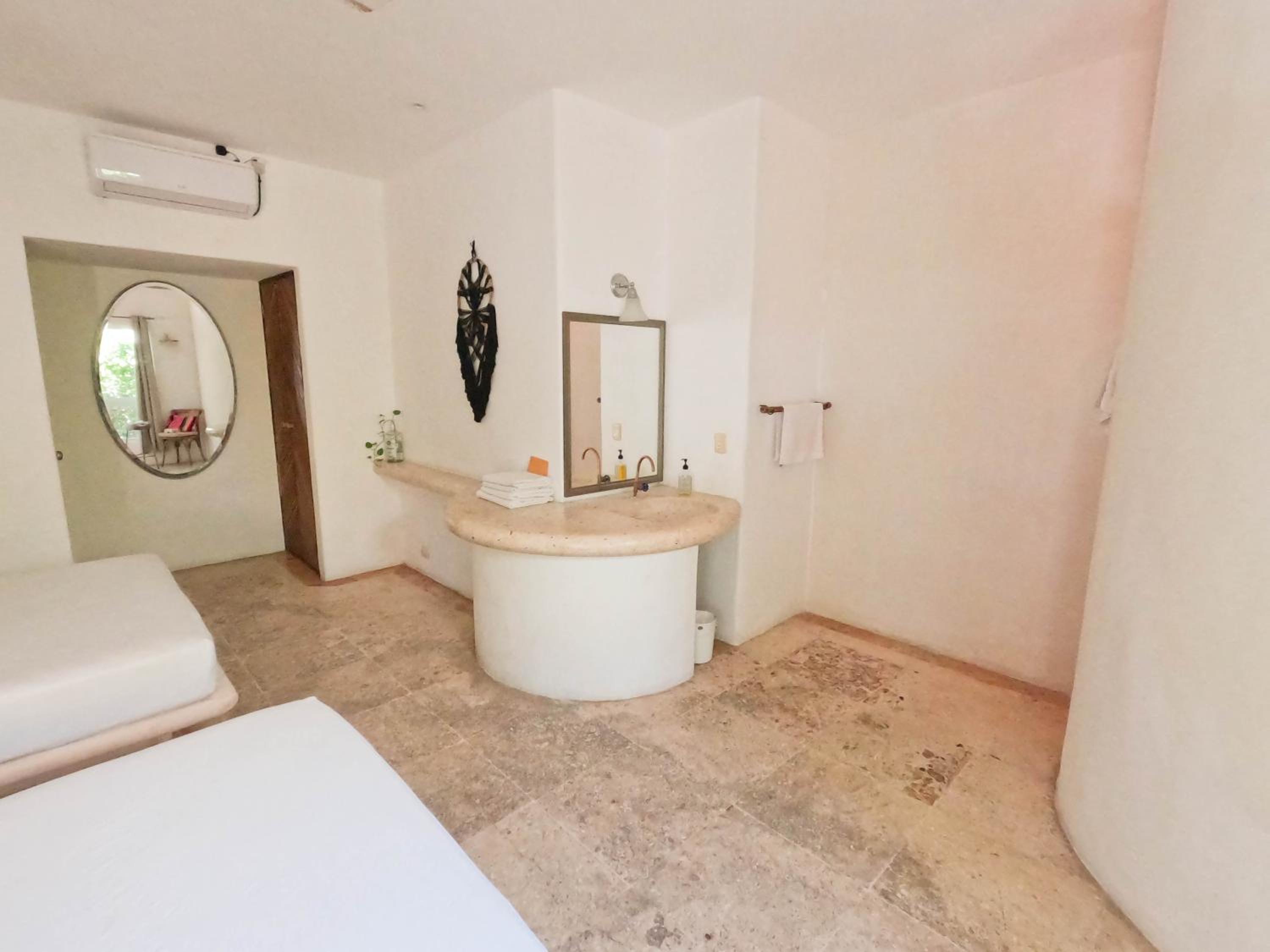 Standard Twin Room - Photo 27