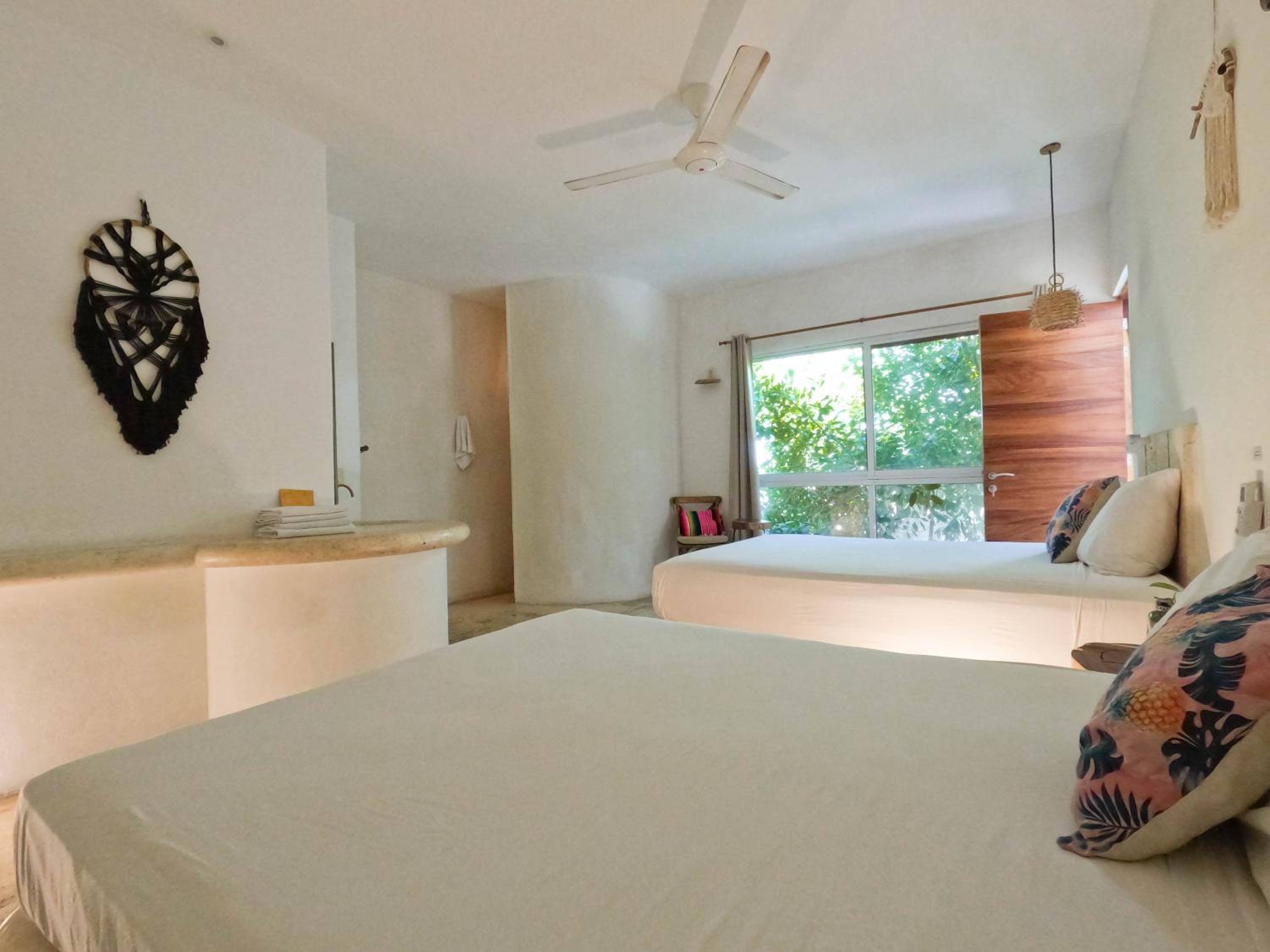 Standard Twin Room - Photo 28
