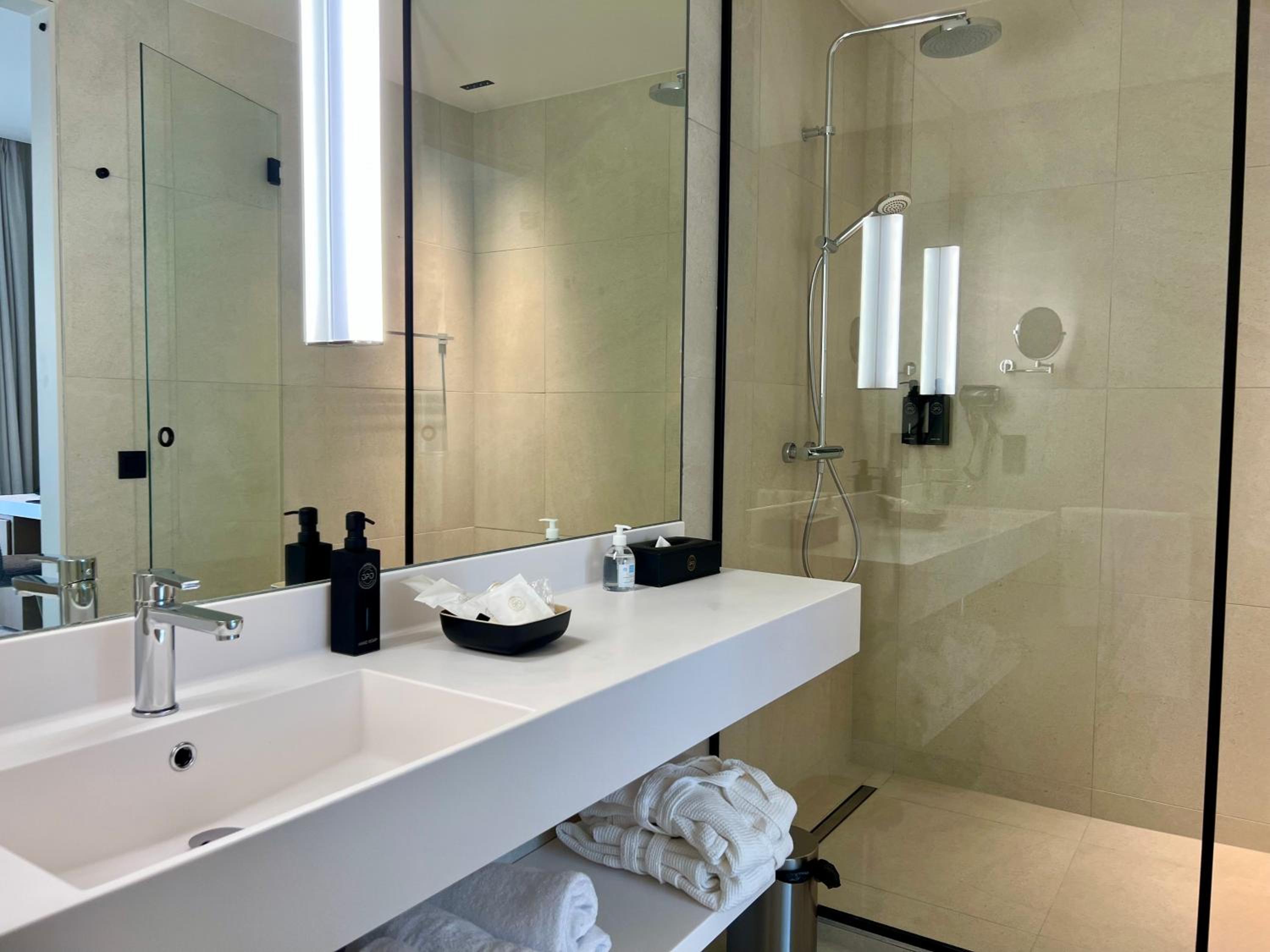 Executive Suite photo 3