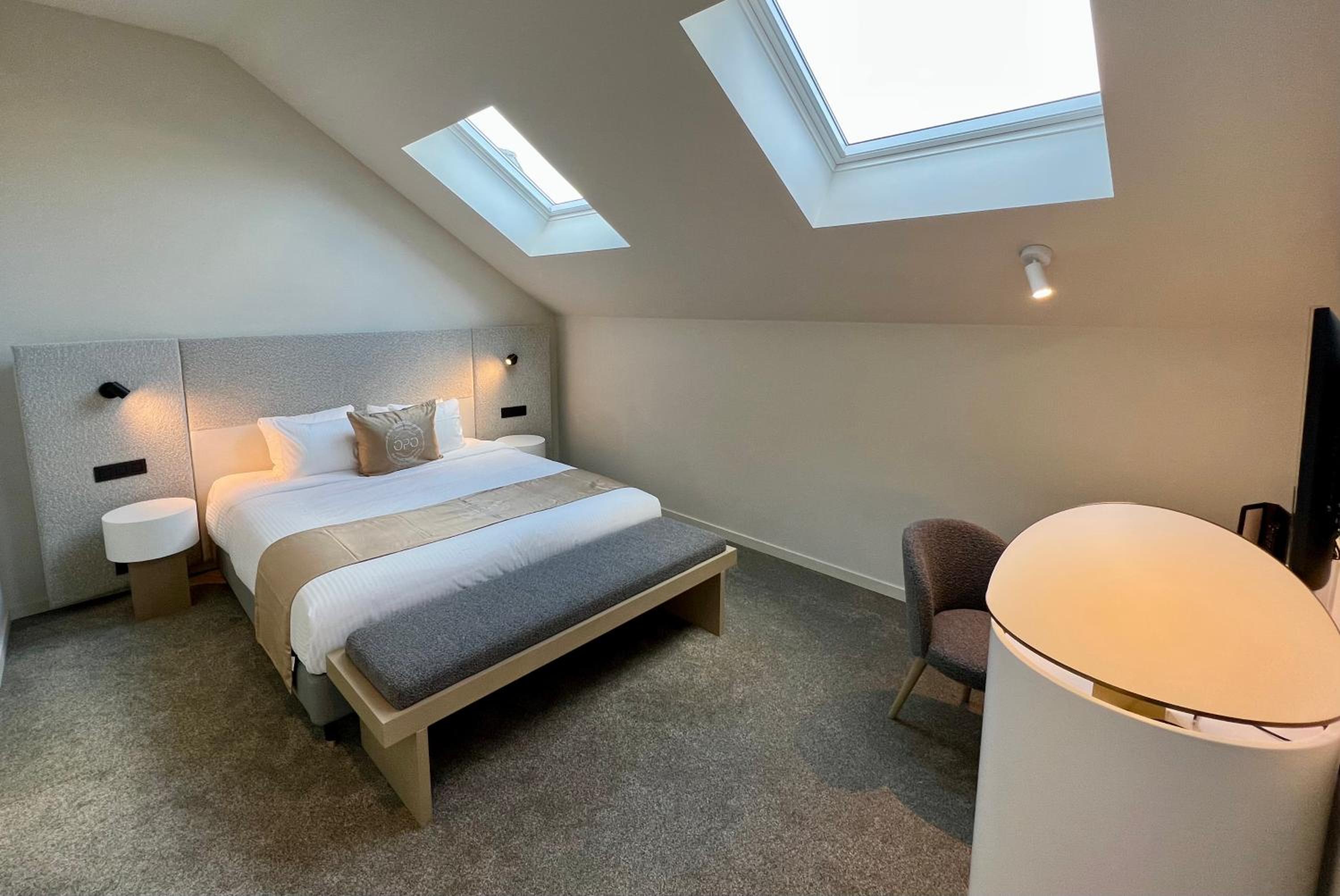 Standard King Room photo 1