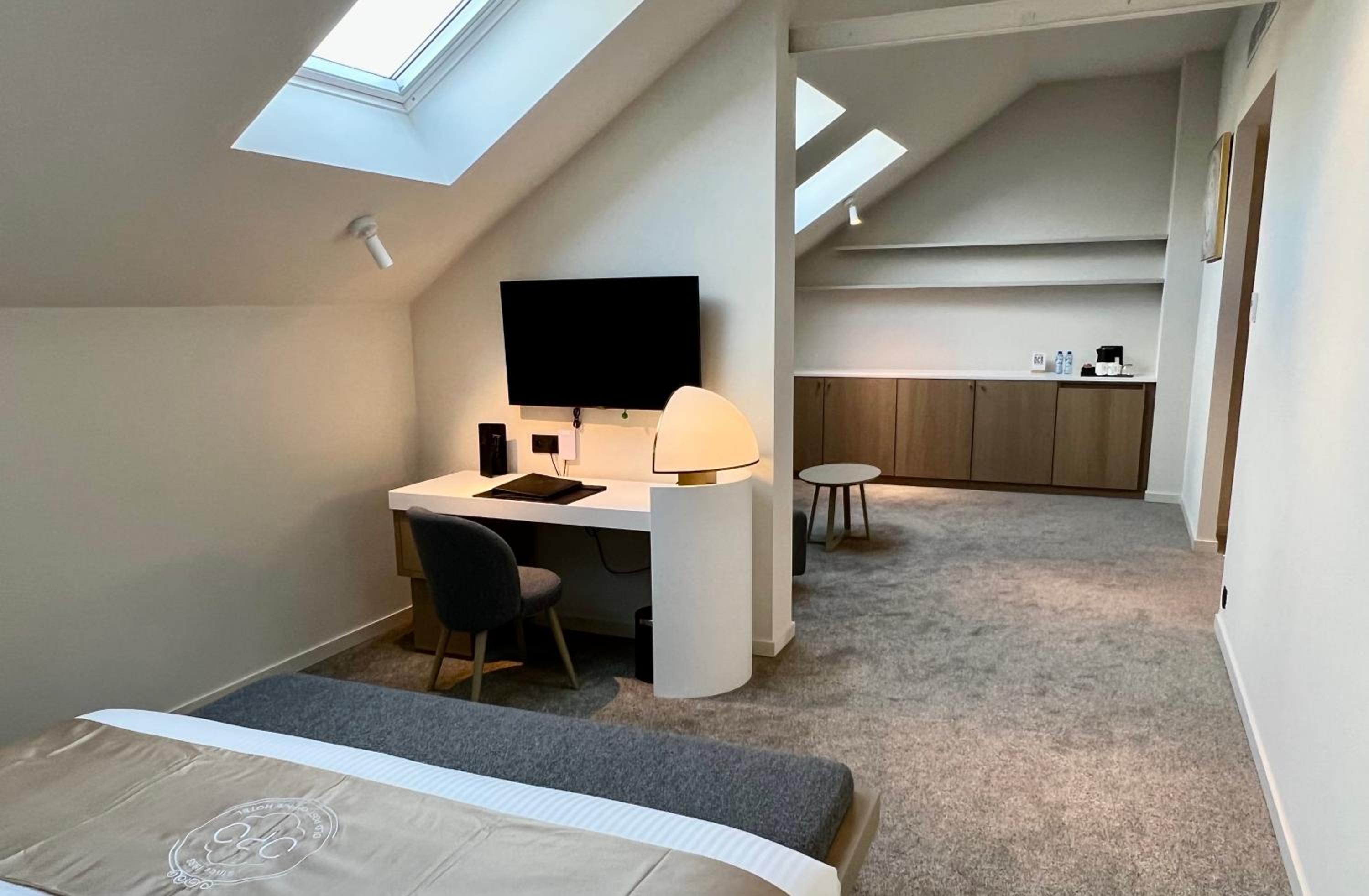 Standard King Room photo 2