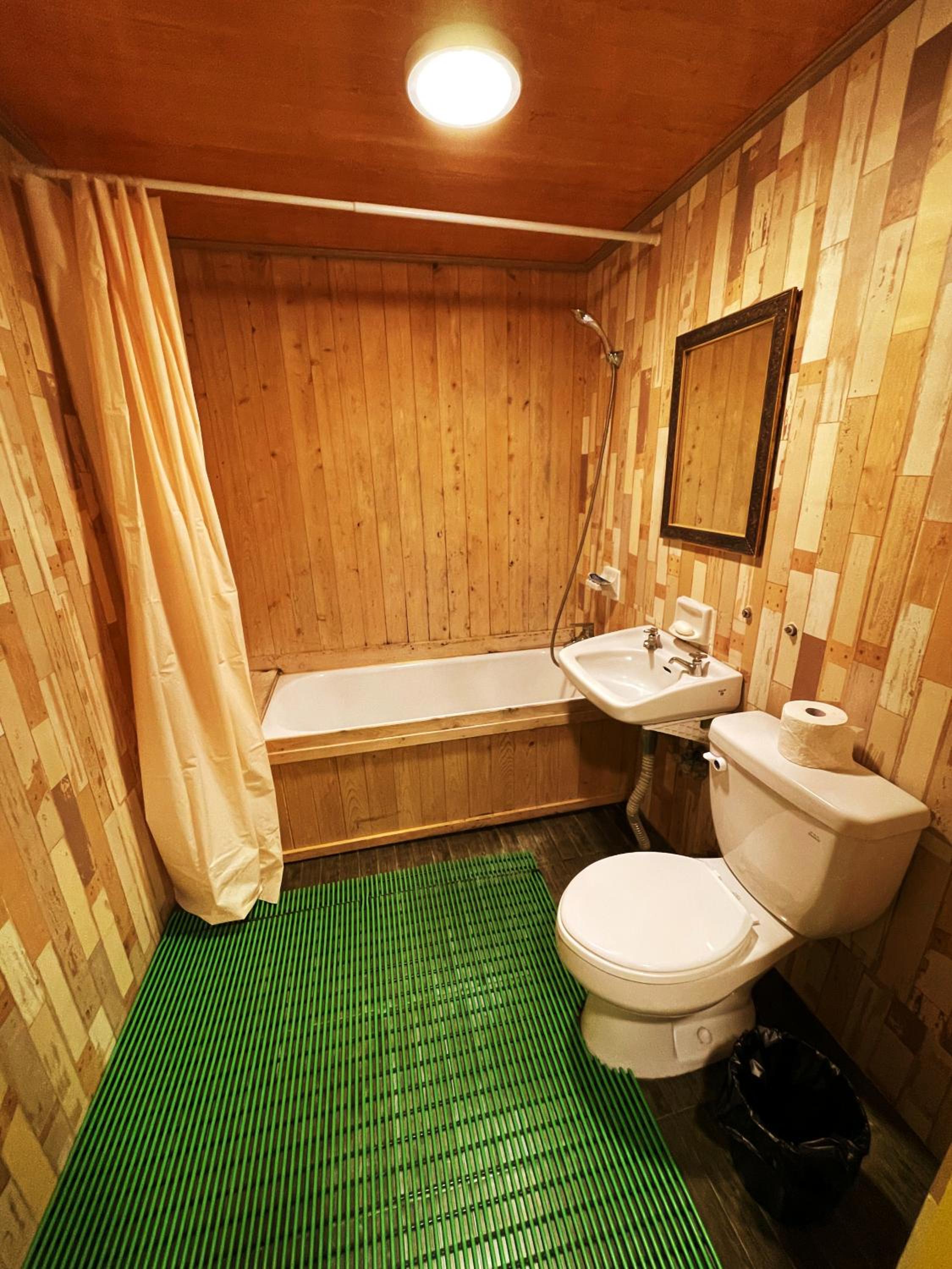 Triple Room with Private Bathroom - Photo 3
