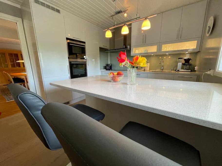 Three-Bedroom House photo 2