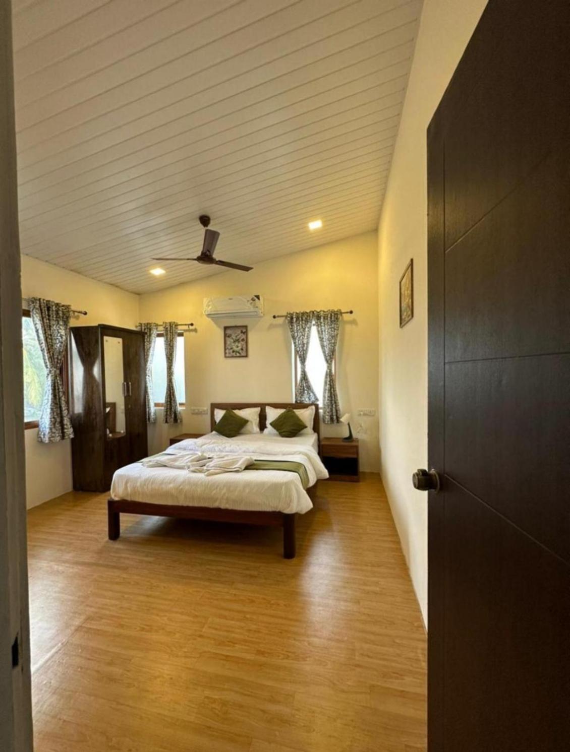 Villa photo 1