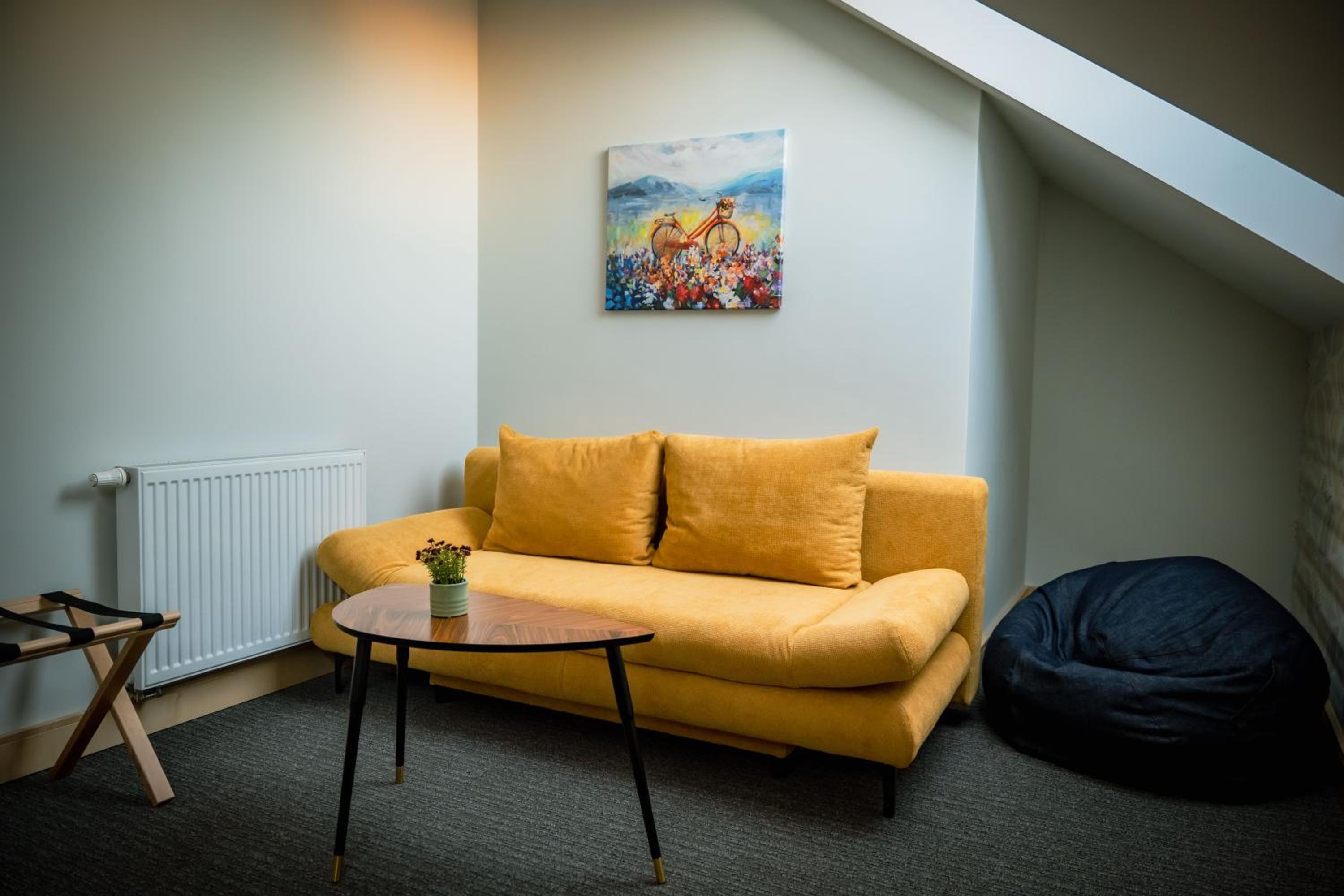Suite - Photo 4