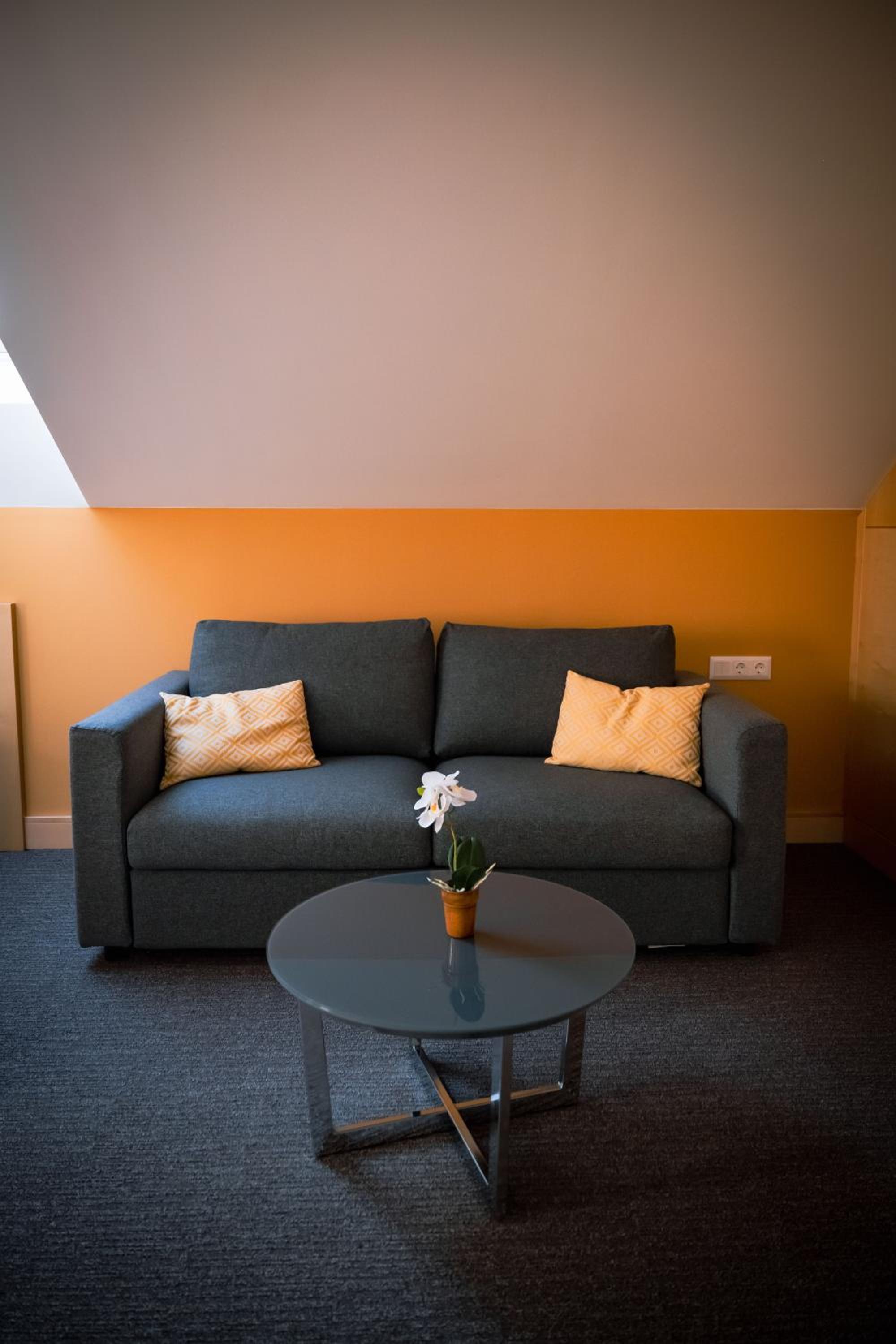 Suite - Photo 7