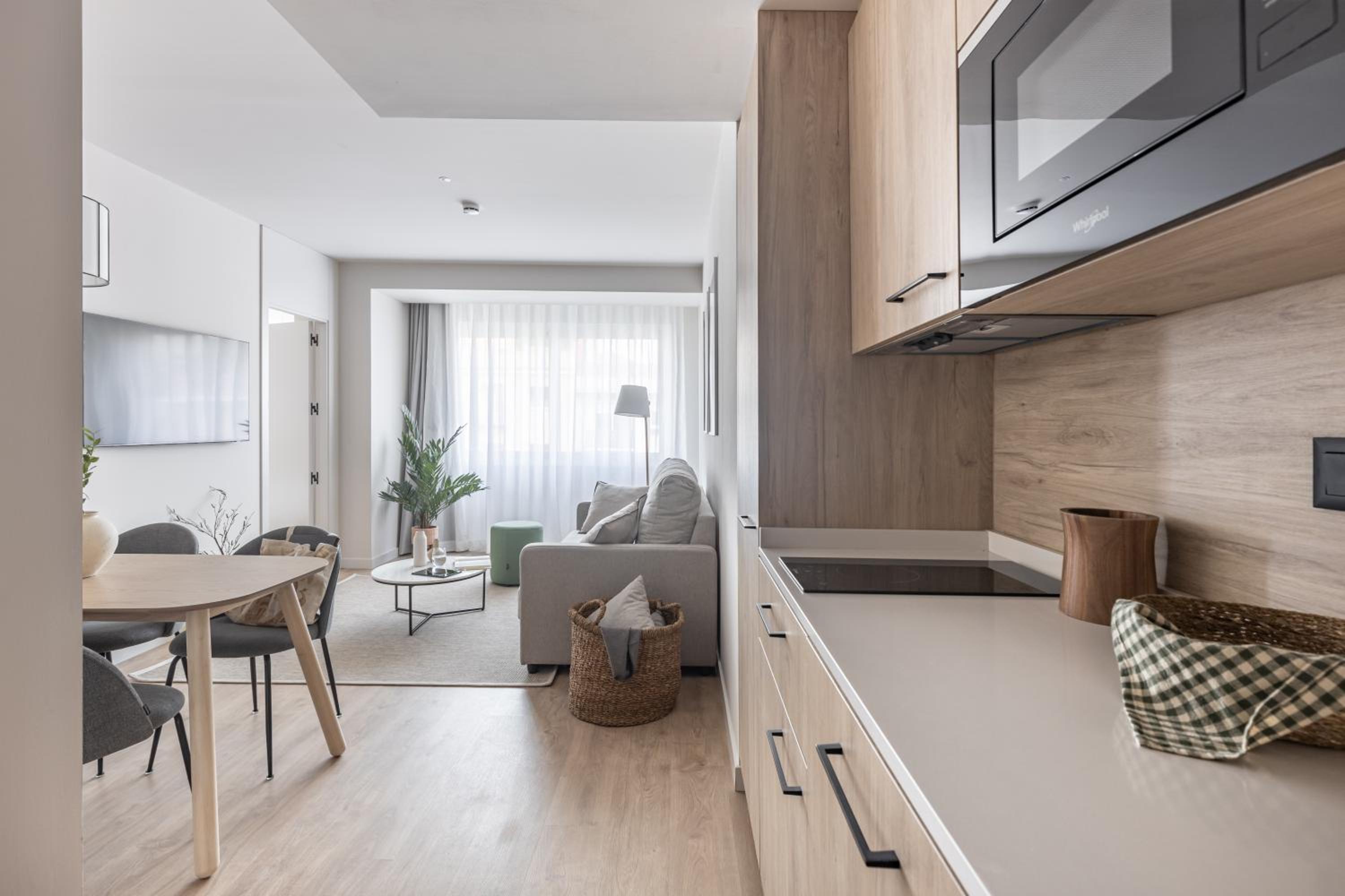 One-Bedroom Apartment - Photo 8