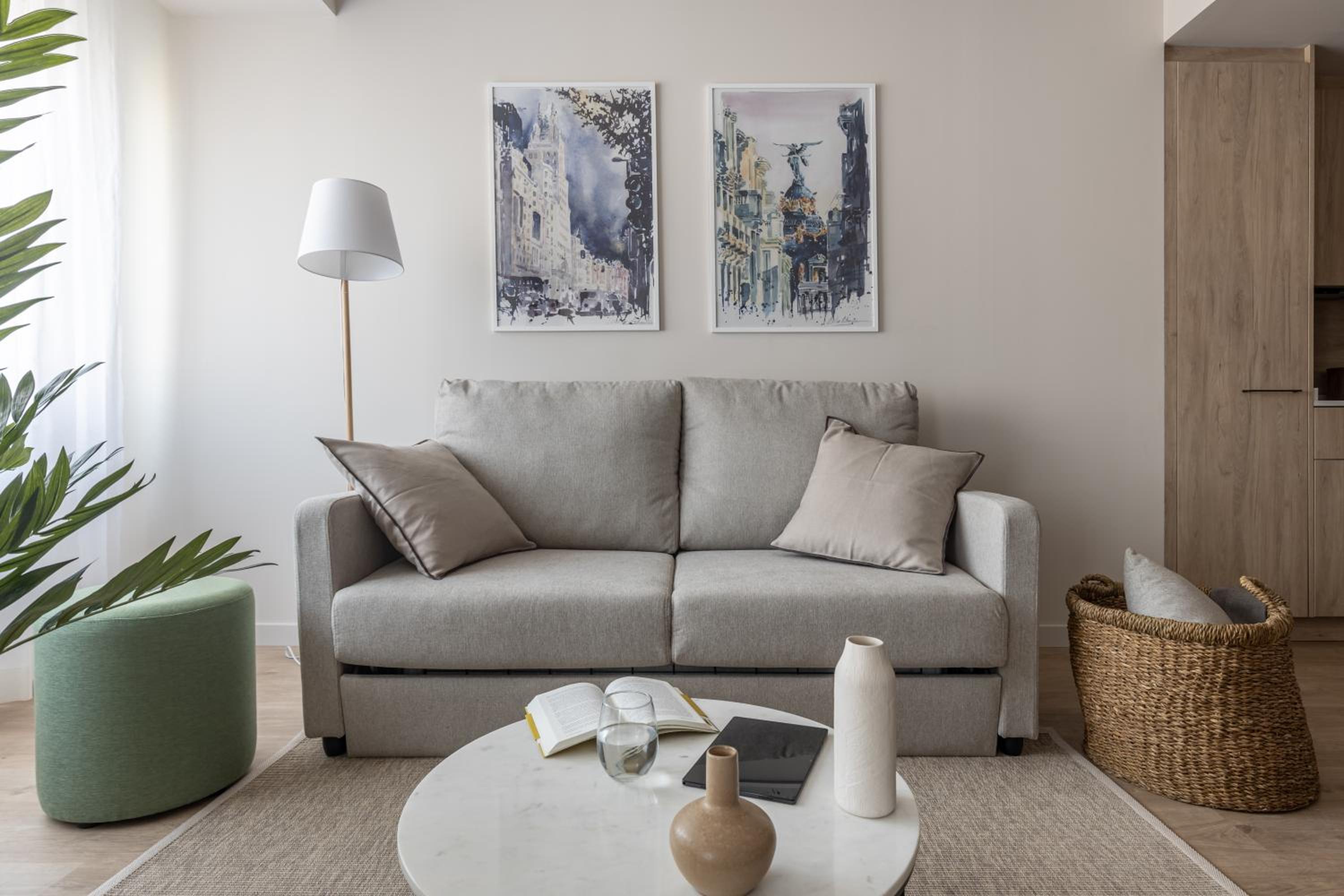 One-Bedroom Apartment - Photo 3