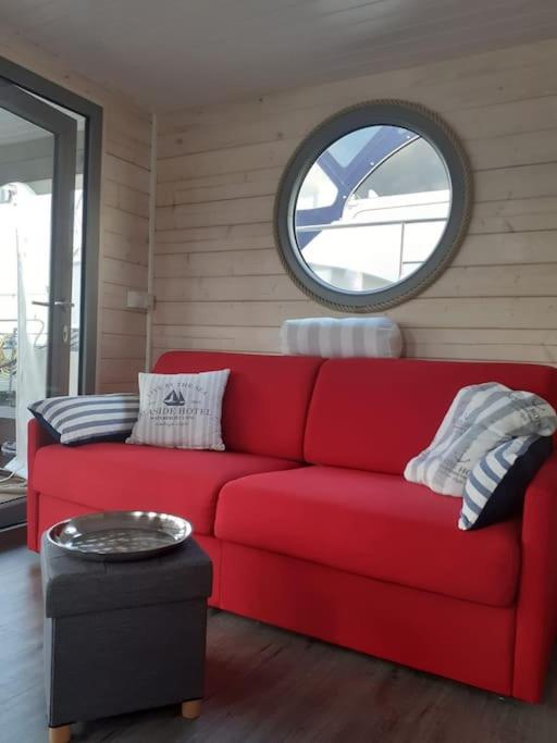 Mobile Home photo 3