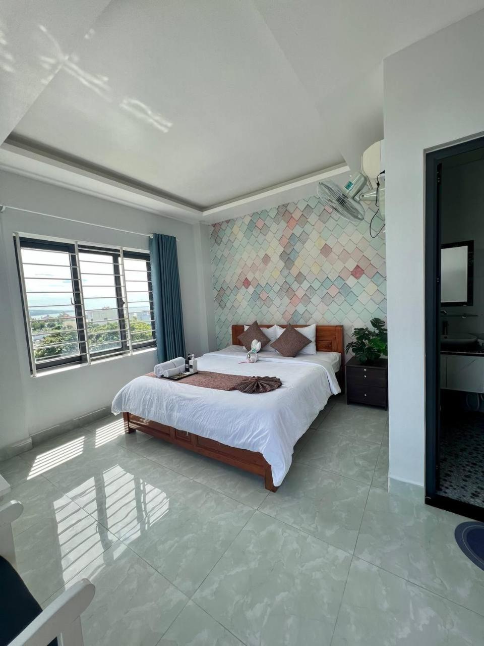 King Room with Sea View - Photo 4