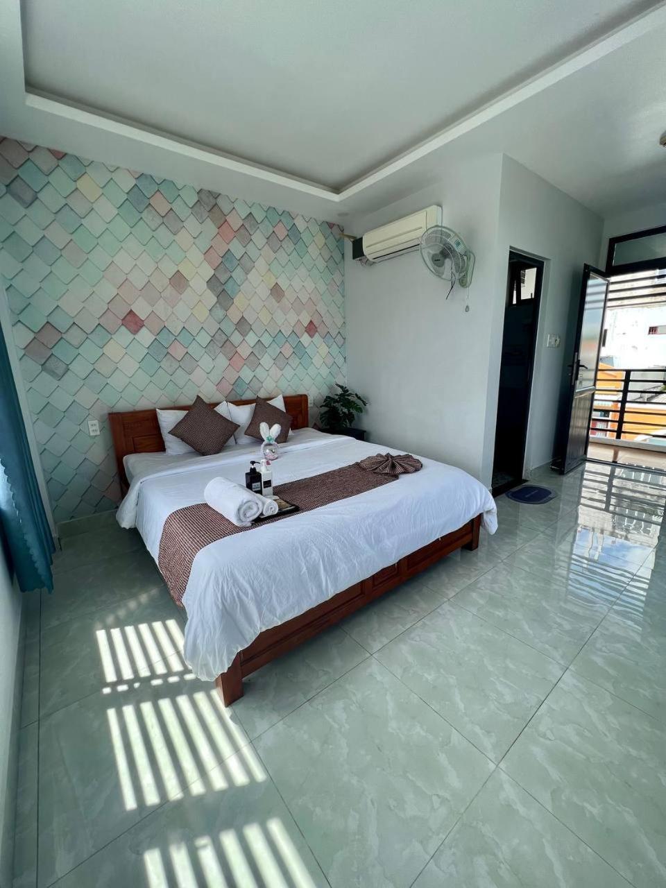King Room with Sea View - Photo 2