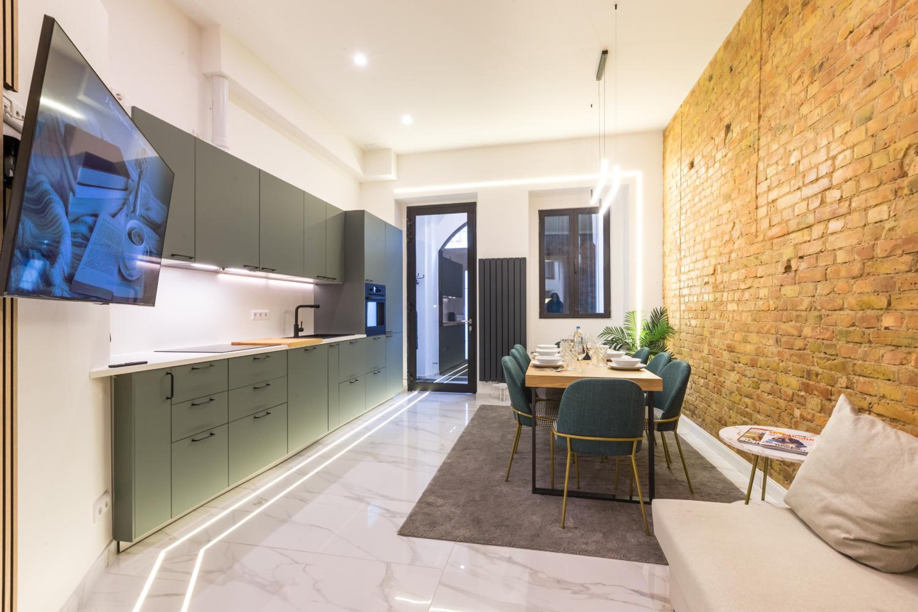 Apartment photo 3