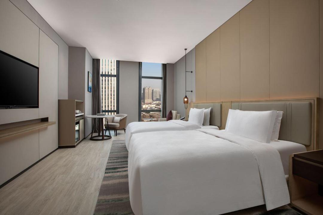 Superior Twin Room, Nonsmoking - Photo 4