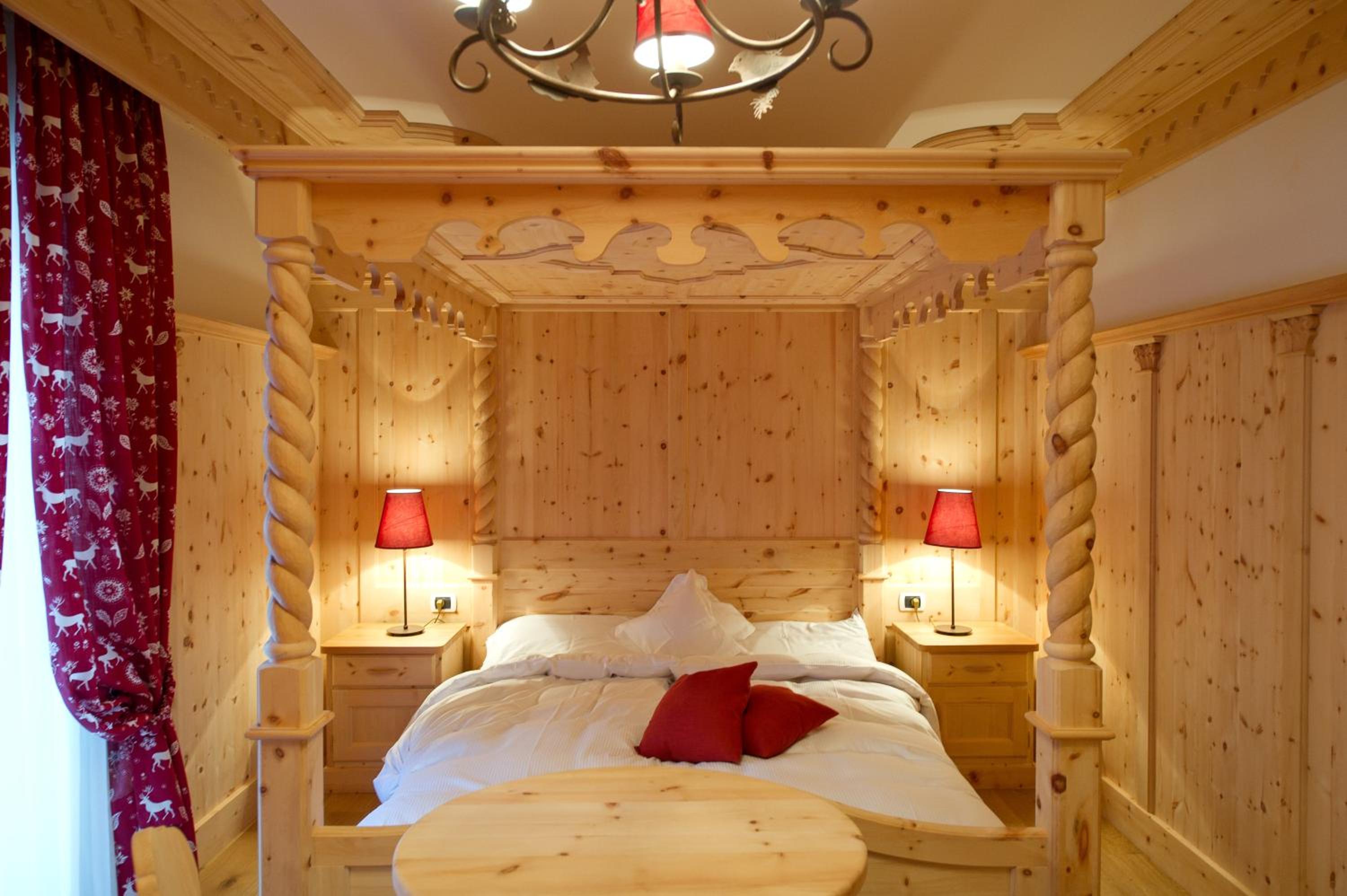 Deluxe Room - Photo 1
