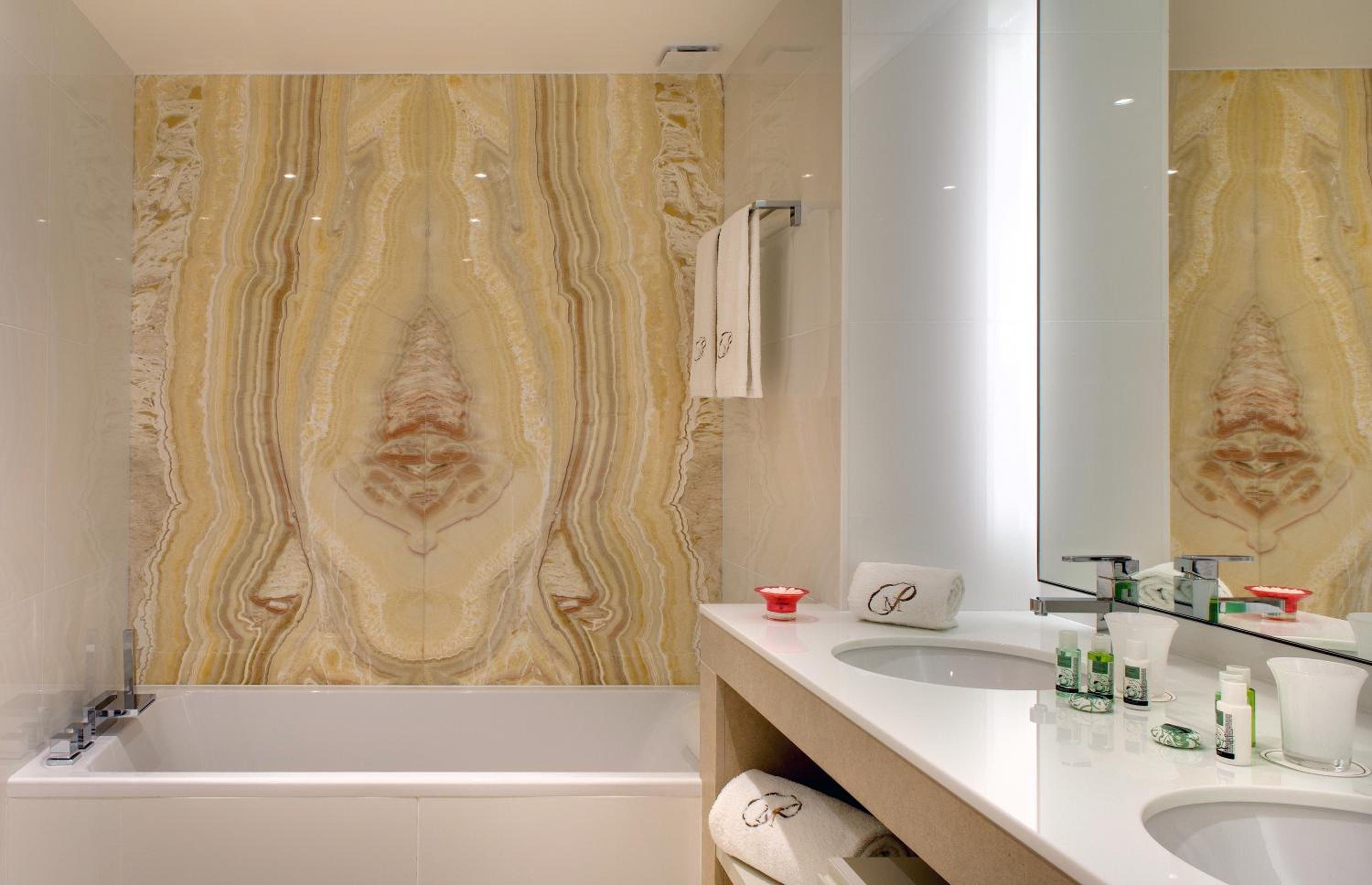 Junior Suite - Photo 2