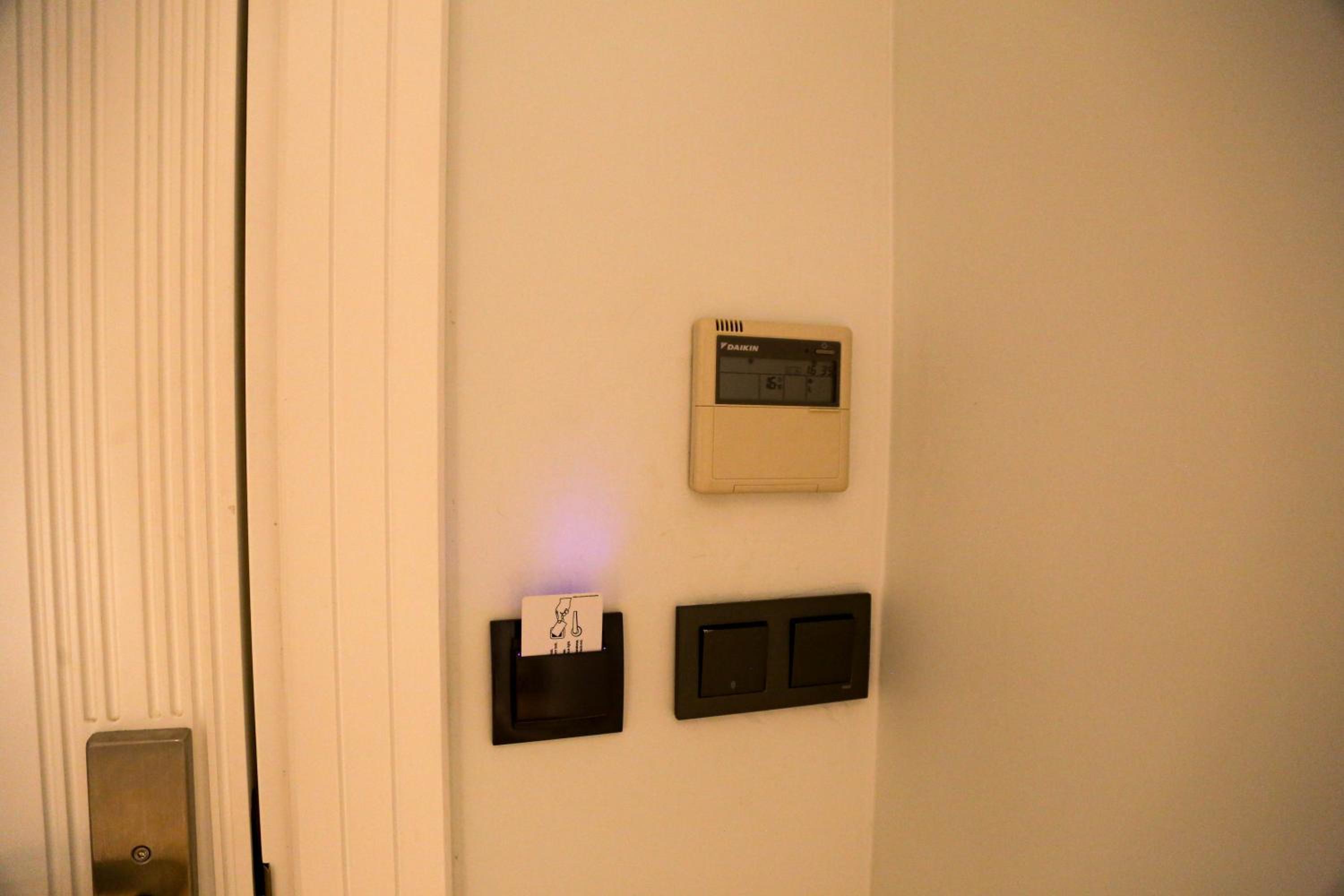 Deluxe Double Room - Photo 14