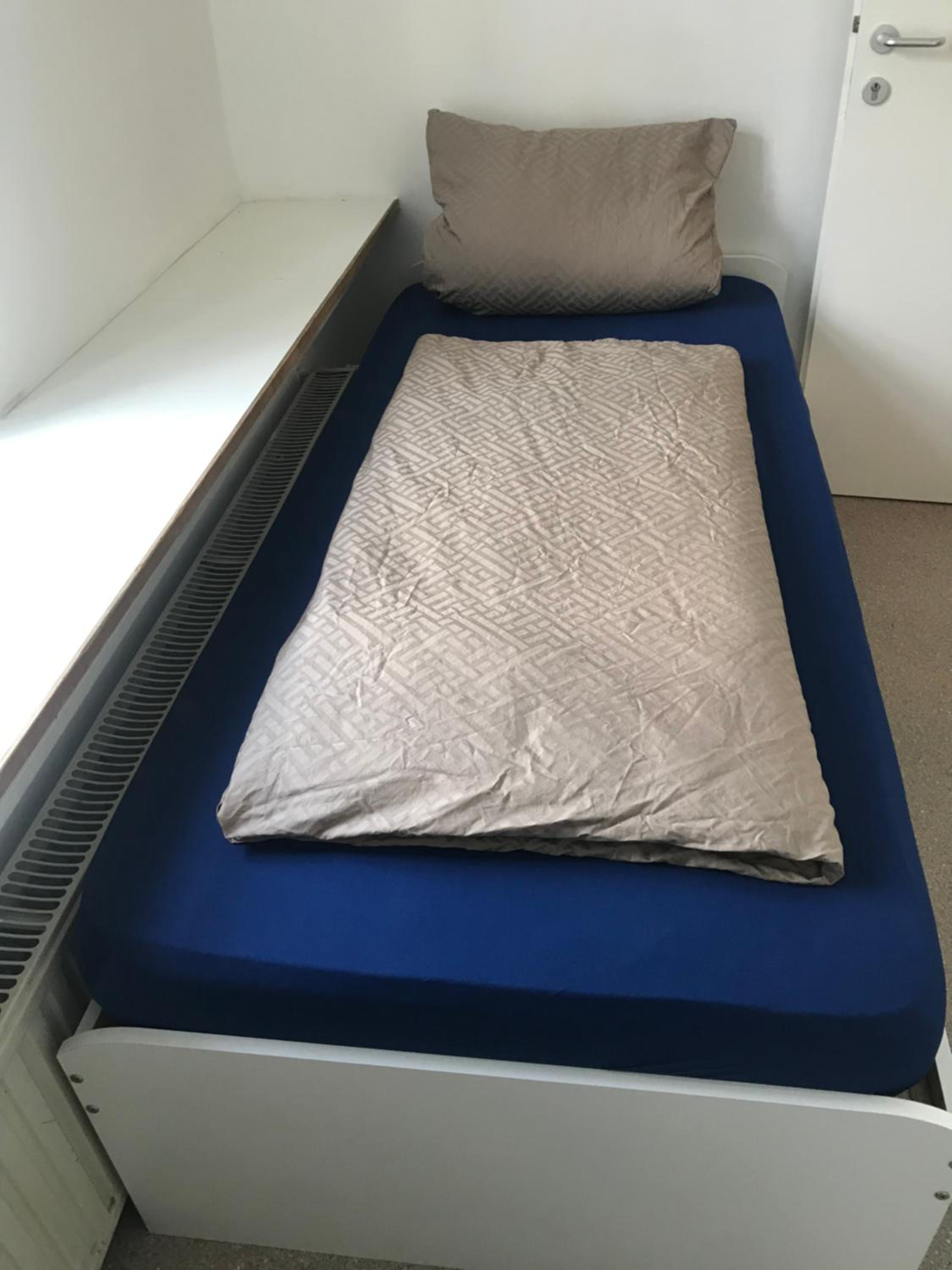 Single Room photo 3
