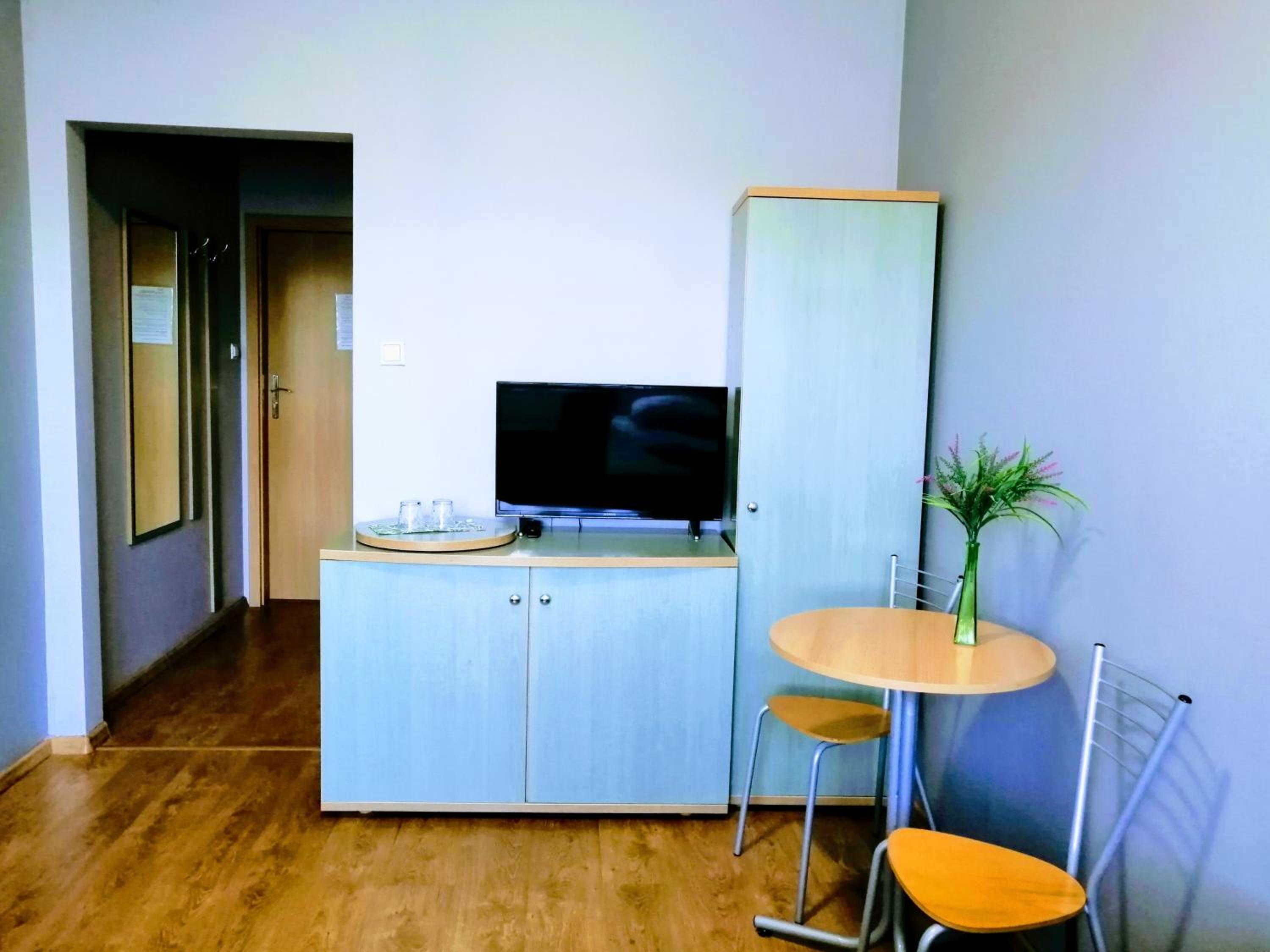 Twin Room - Photo 1