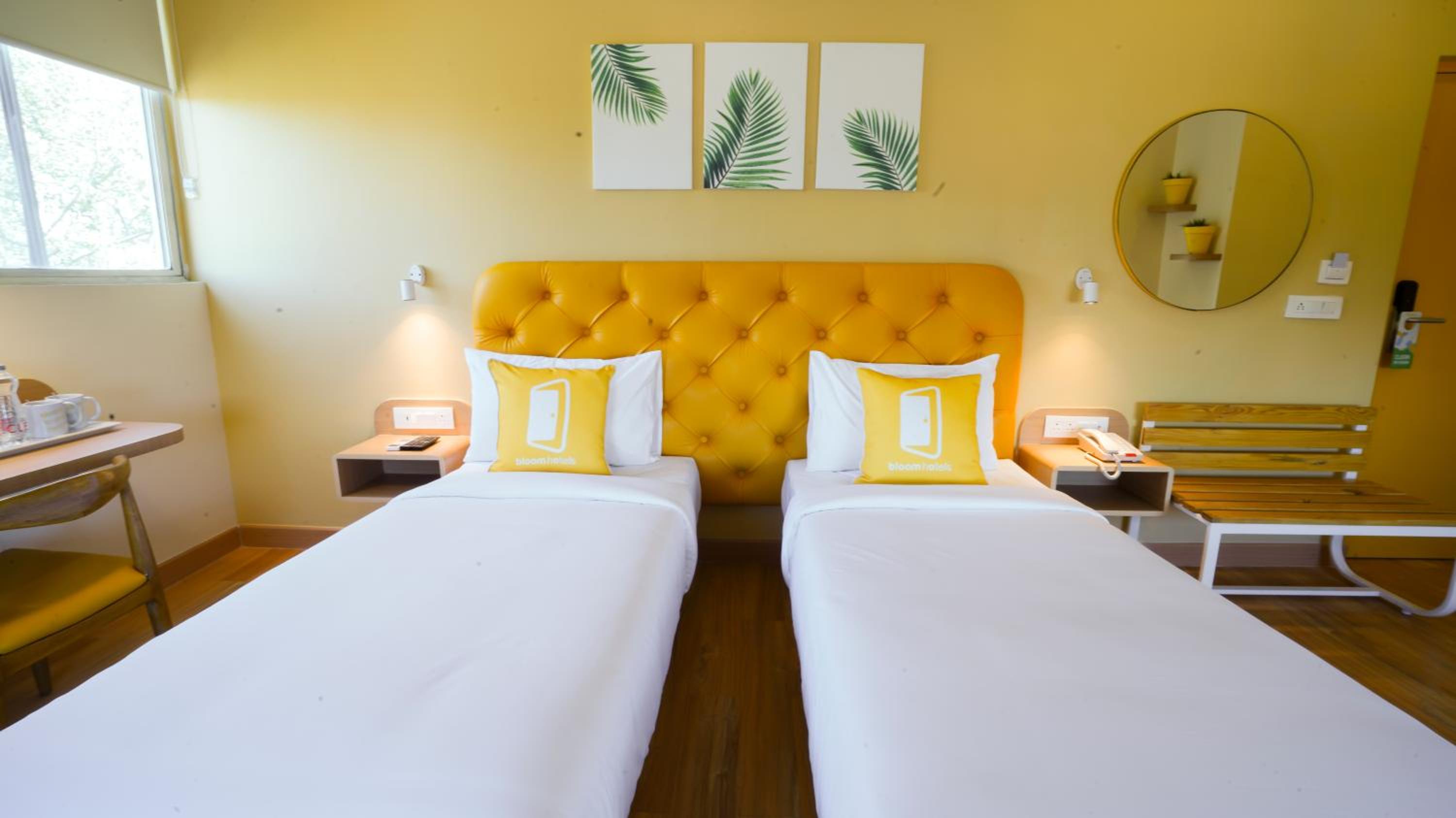 Standard Twin Room - Photo 4