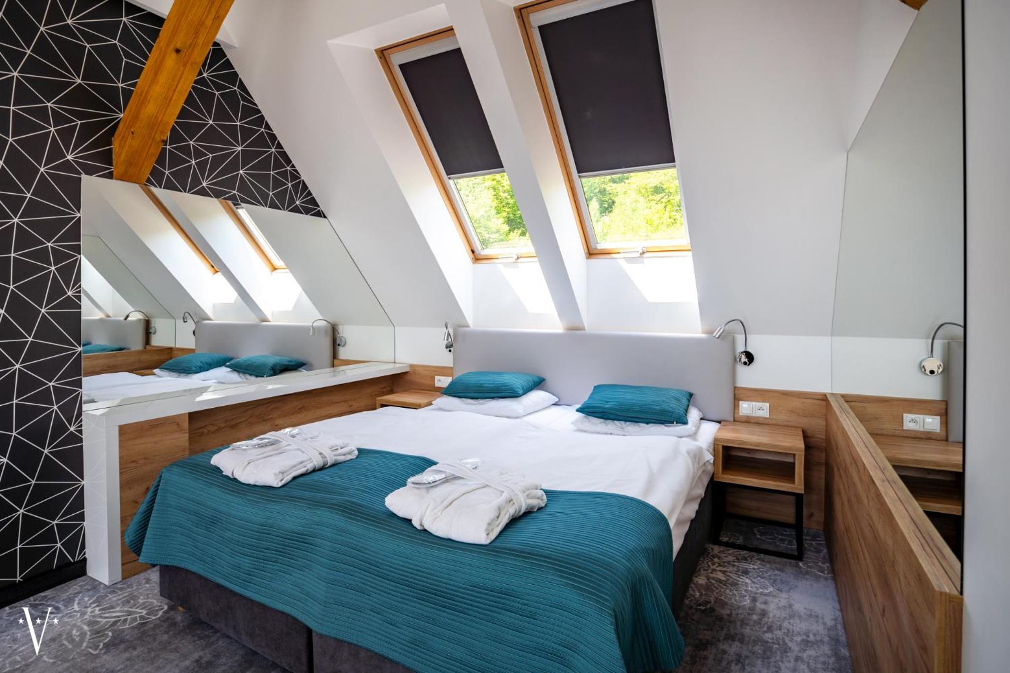 Suite - Photo 1