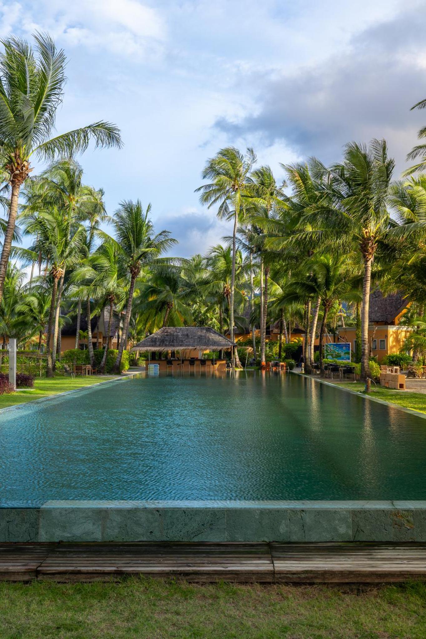 Three-Bedroom Villa with Sea View  - Photo 23