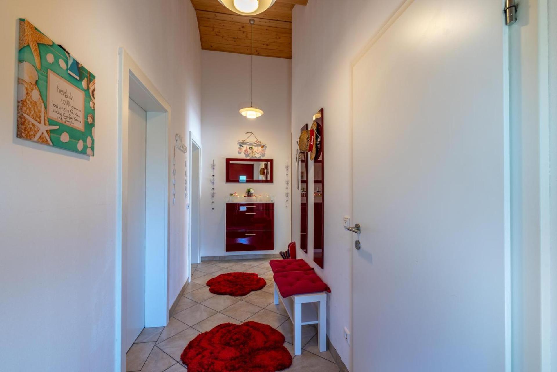 Holiday Home with bathroom photo 1