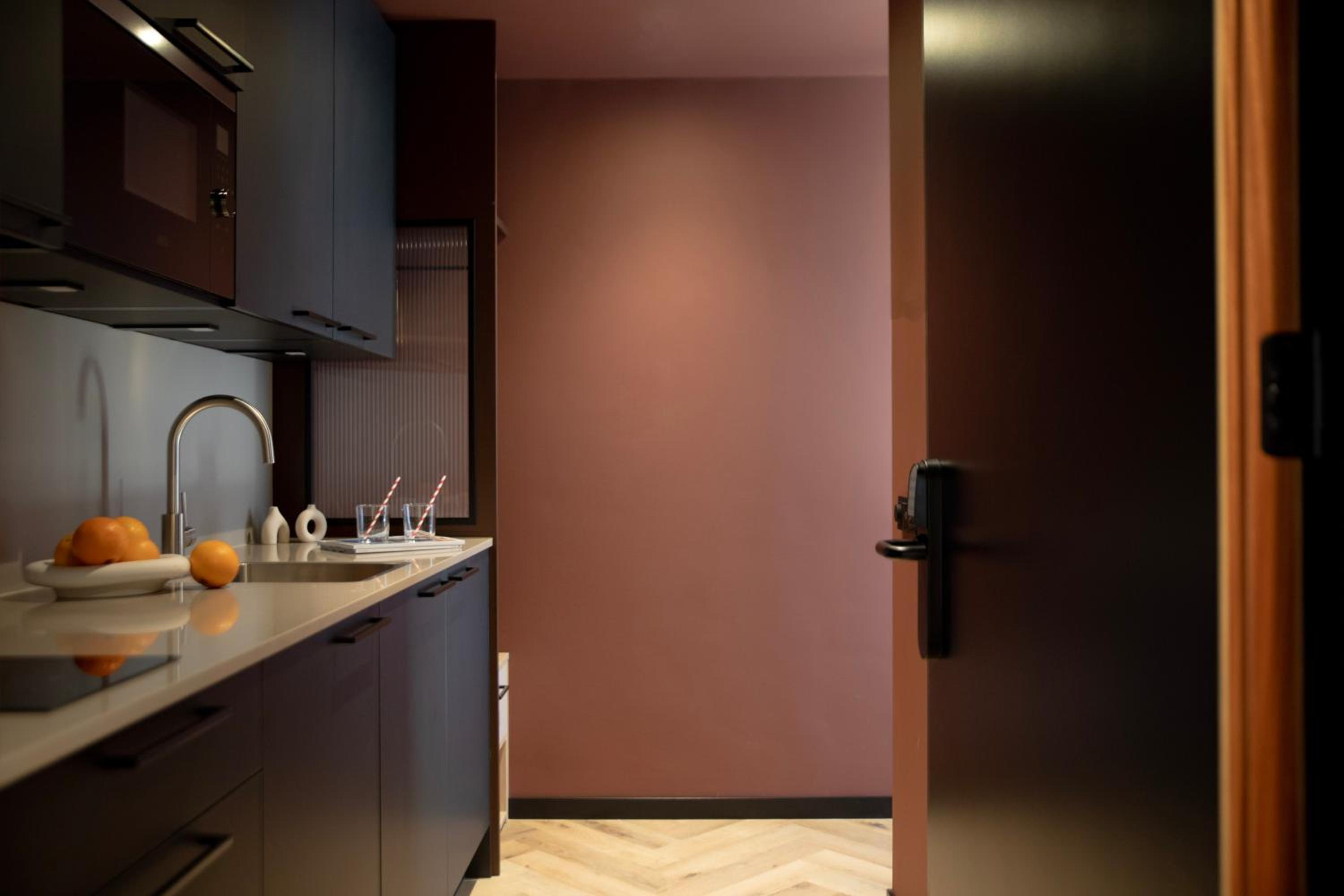 Spacious Studio with Kitchen