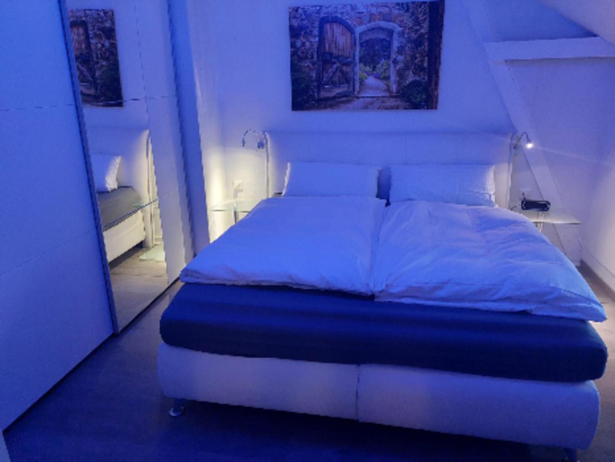 Apartment photo 2