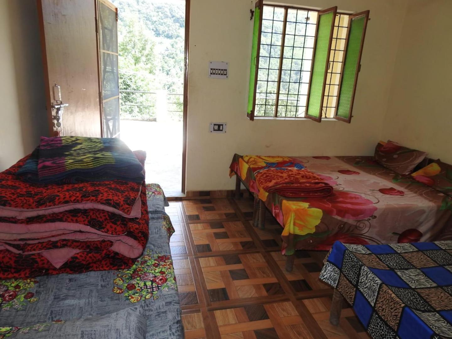 Family Room - Photo 3