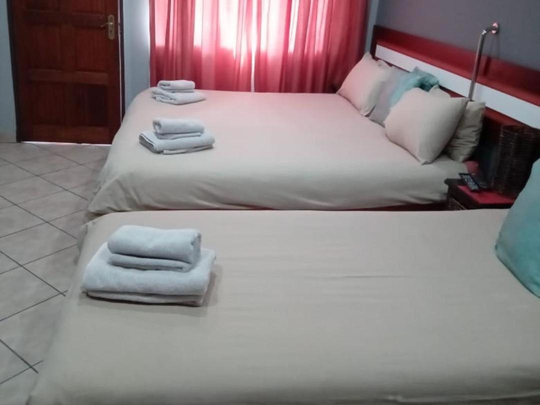 Basic Triple Room