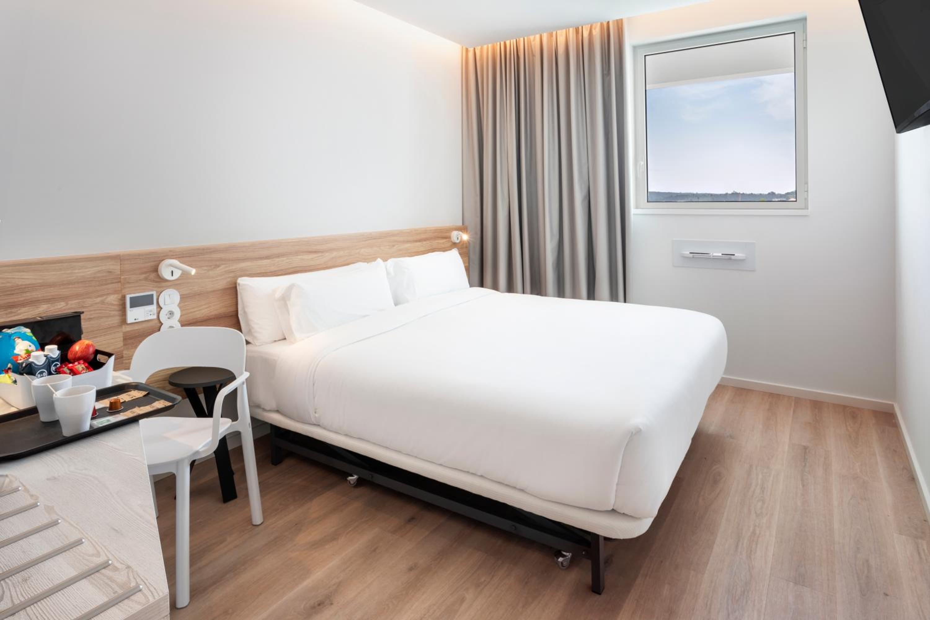 Deluxe Room - Photo 1