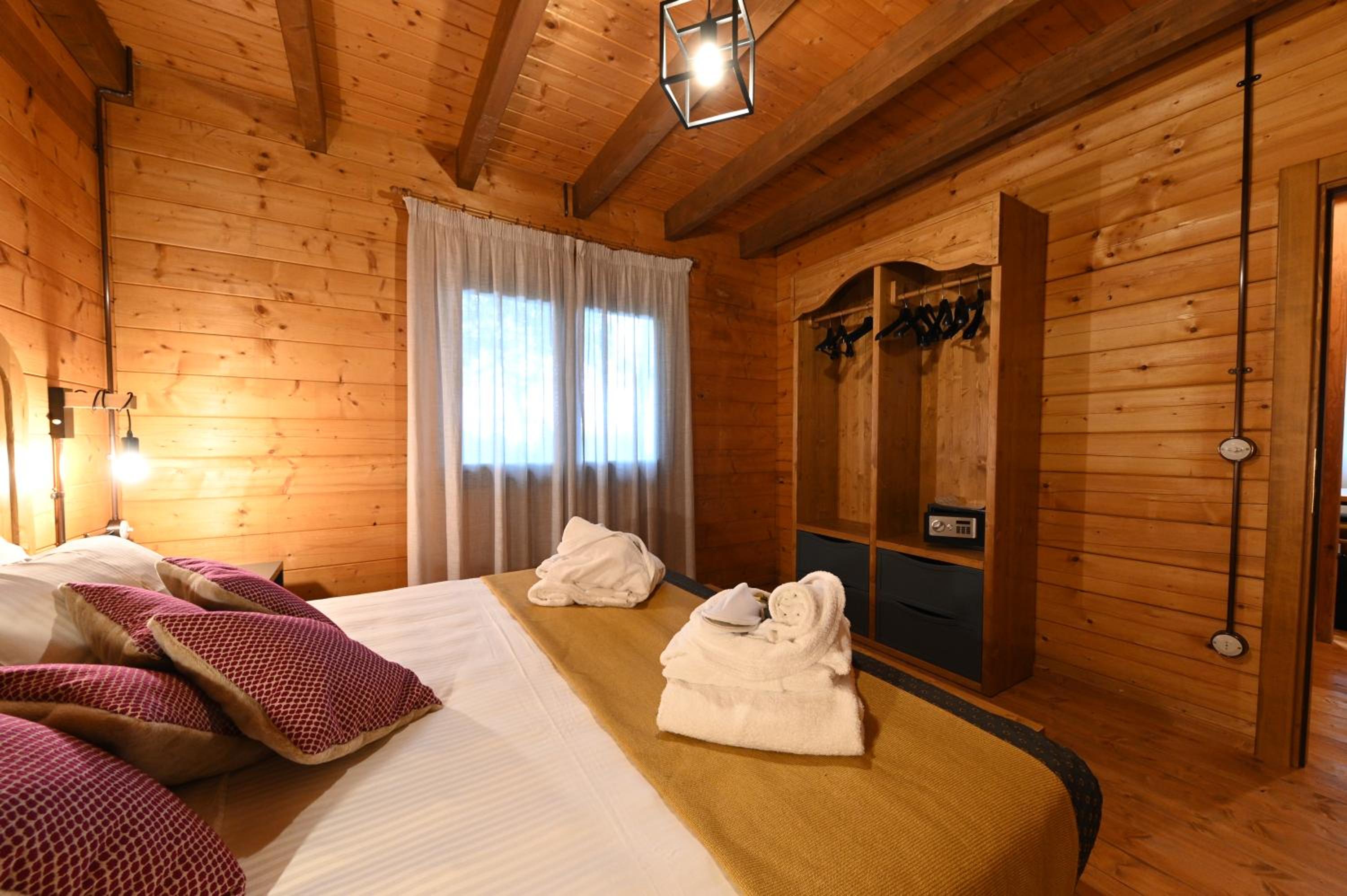 Superior Chalet - Photo 10