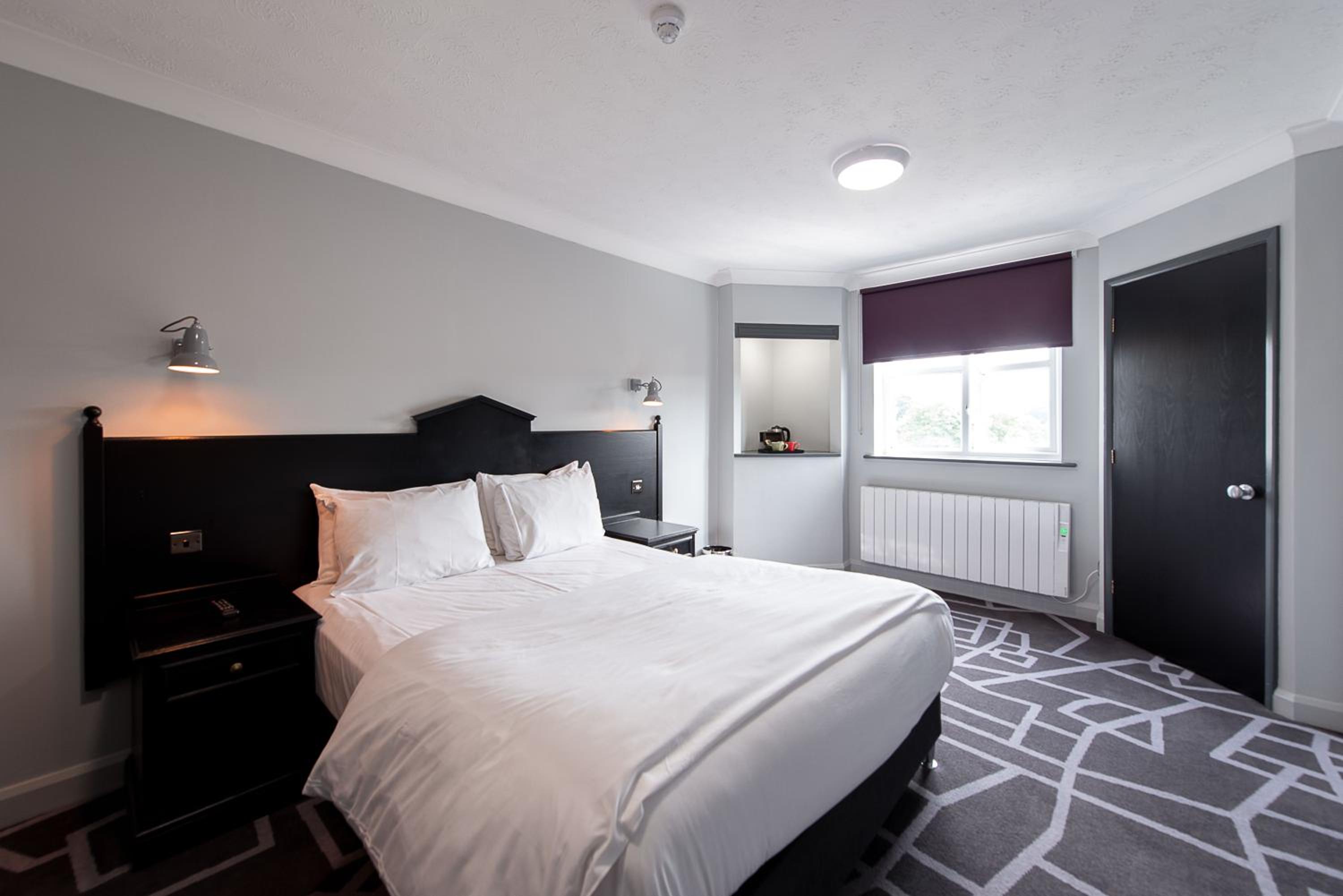 Club Room (FREE GYM & POOL ACCESS) - Photo 4