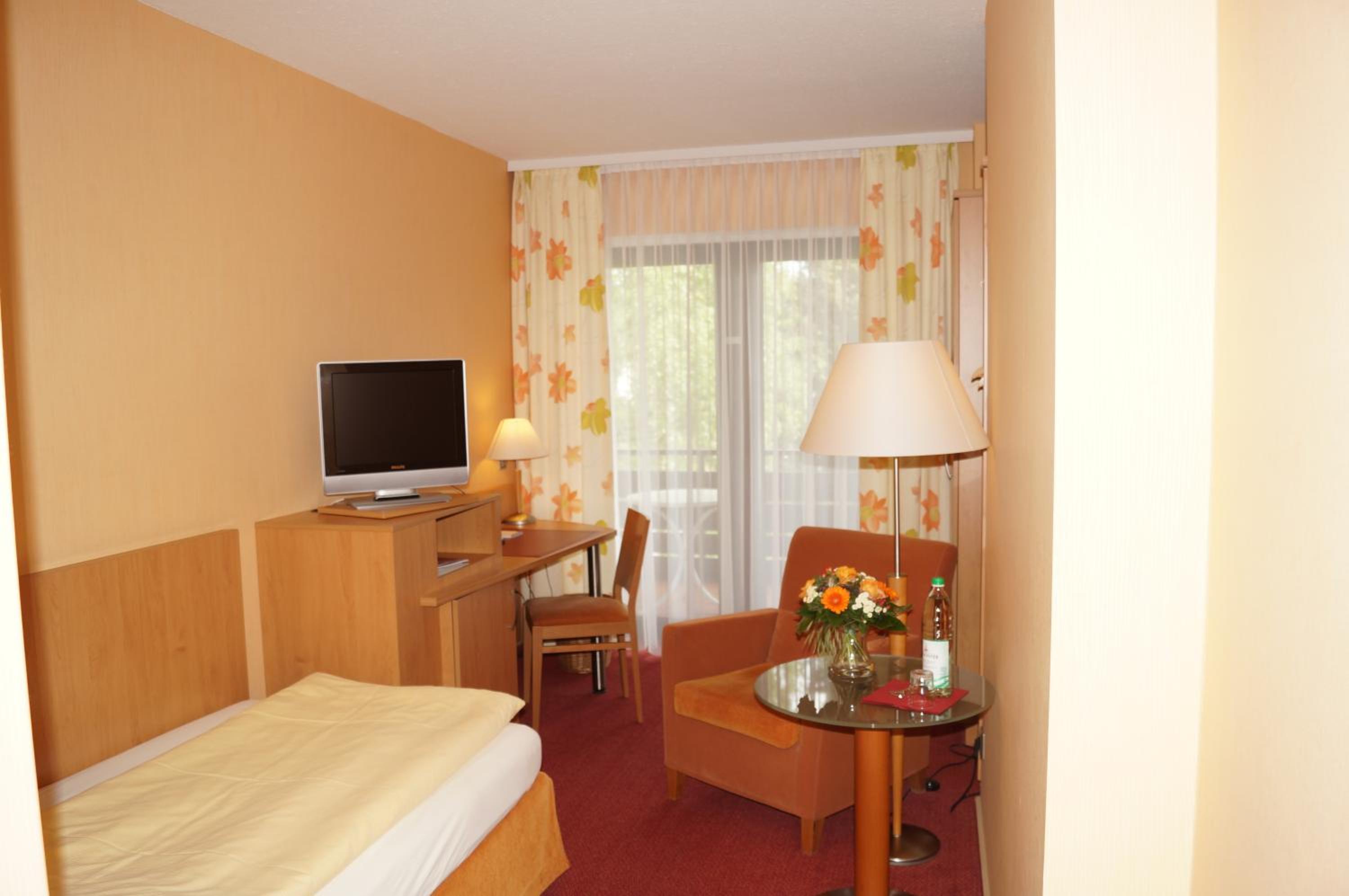 Single Room photo 2