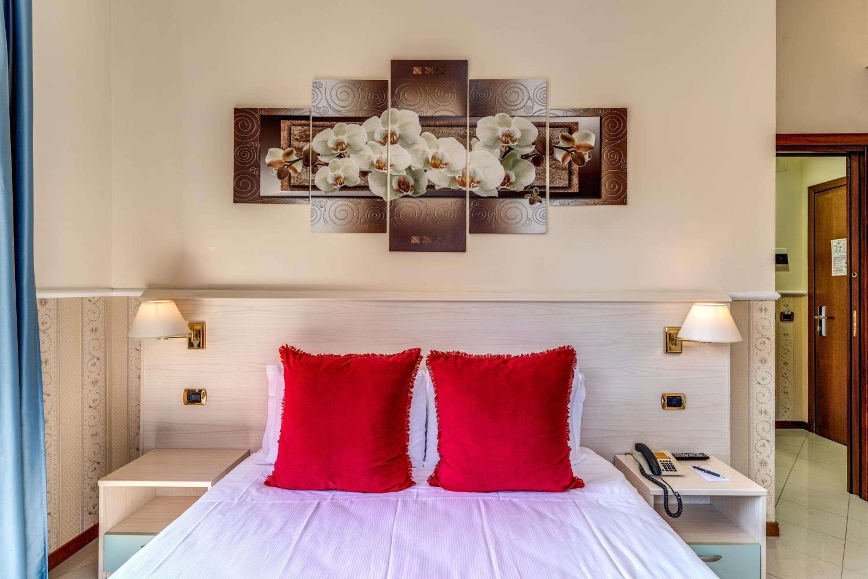 Hotel Ottaviano Augusto - Photo 16