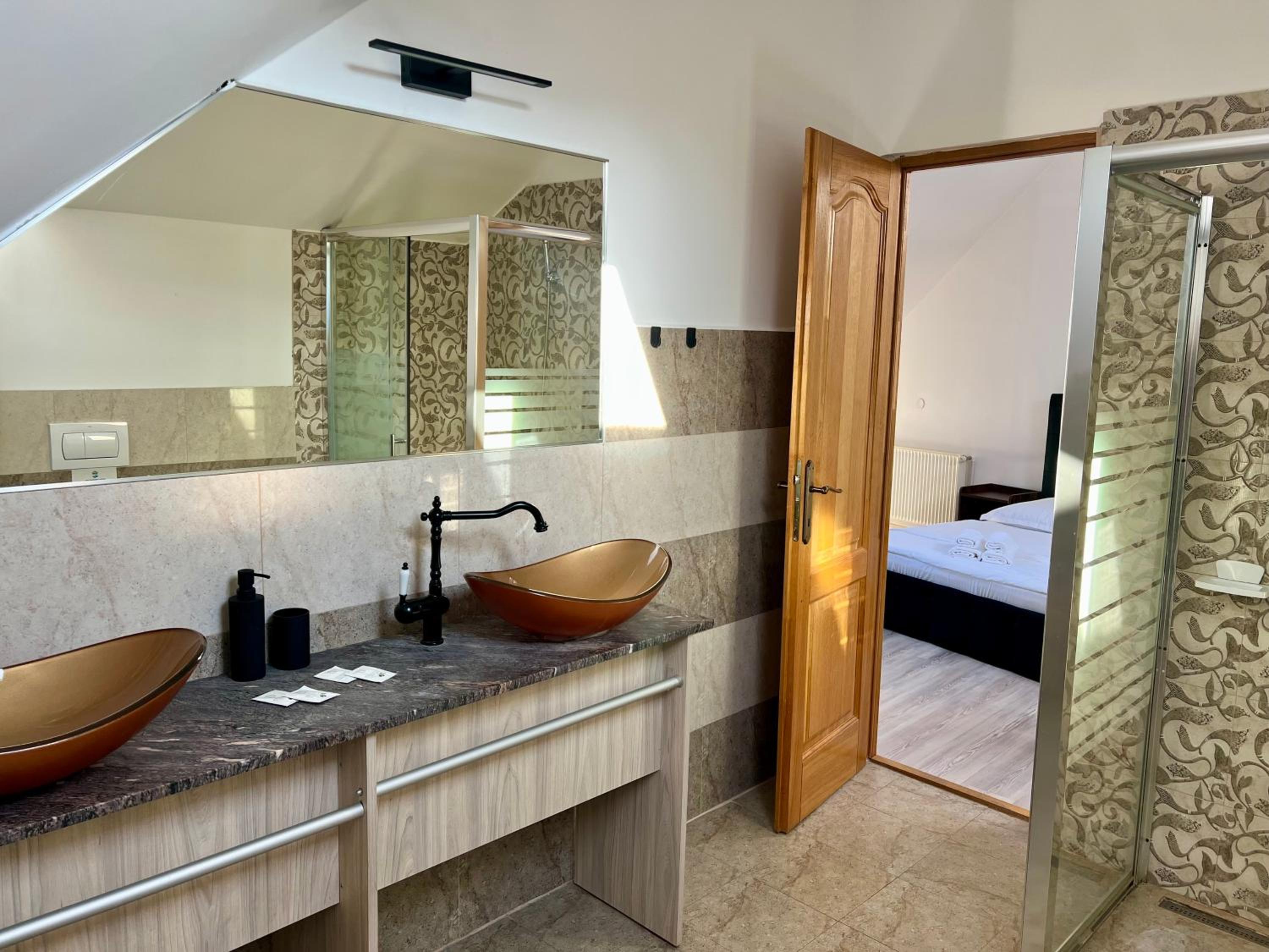 Comfort Quadruple Room