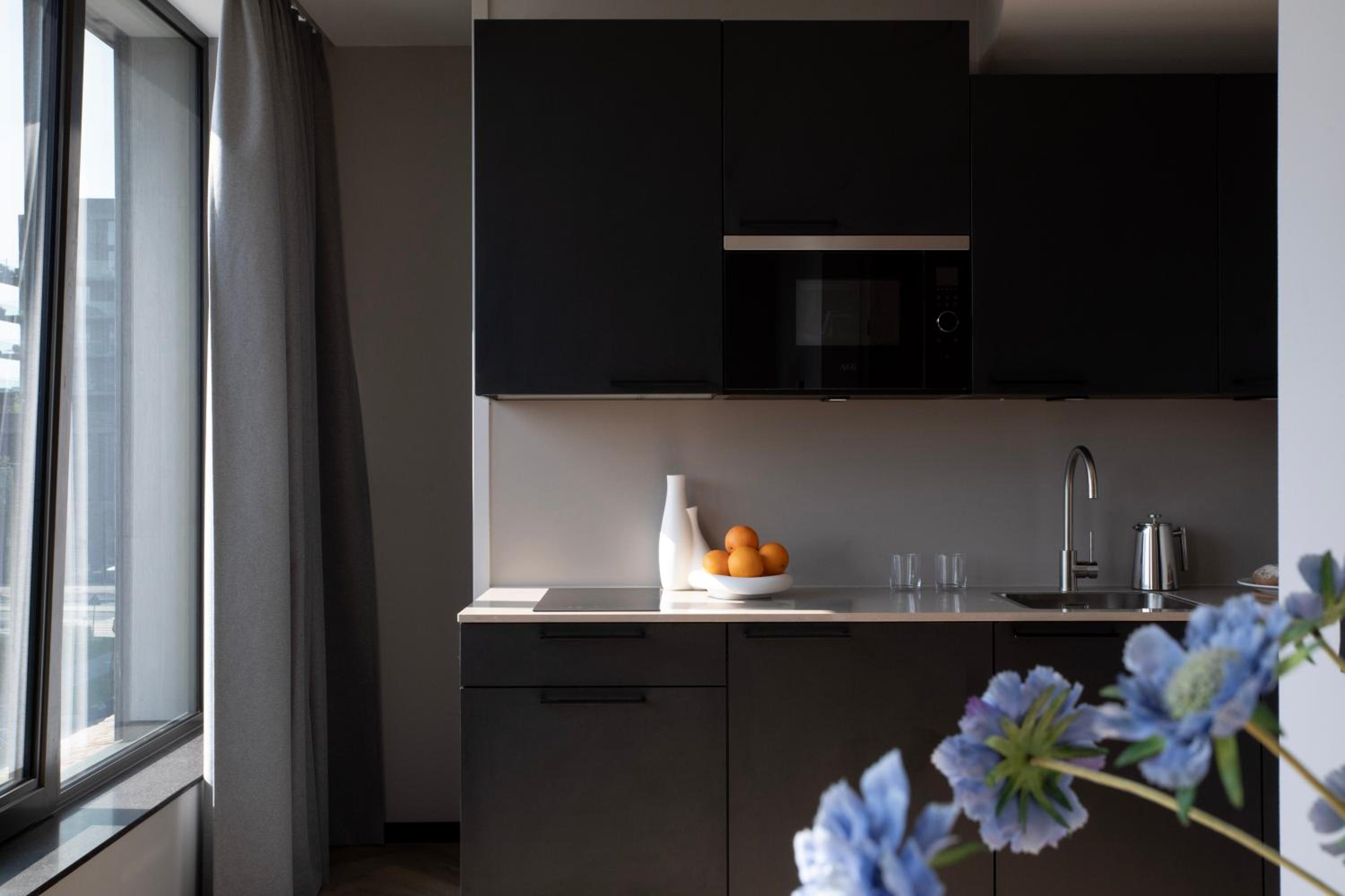 Signature Apartment - 1 Bedroom with Kitchen thumbnail 5