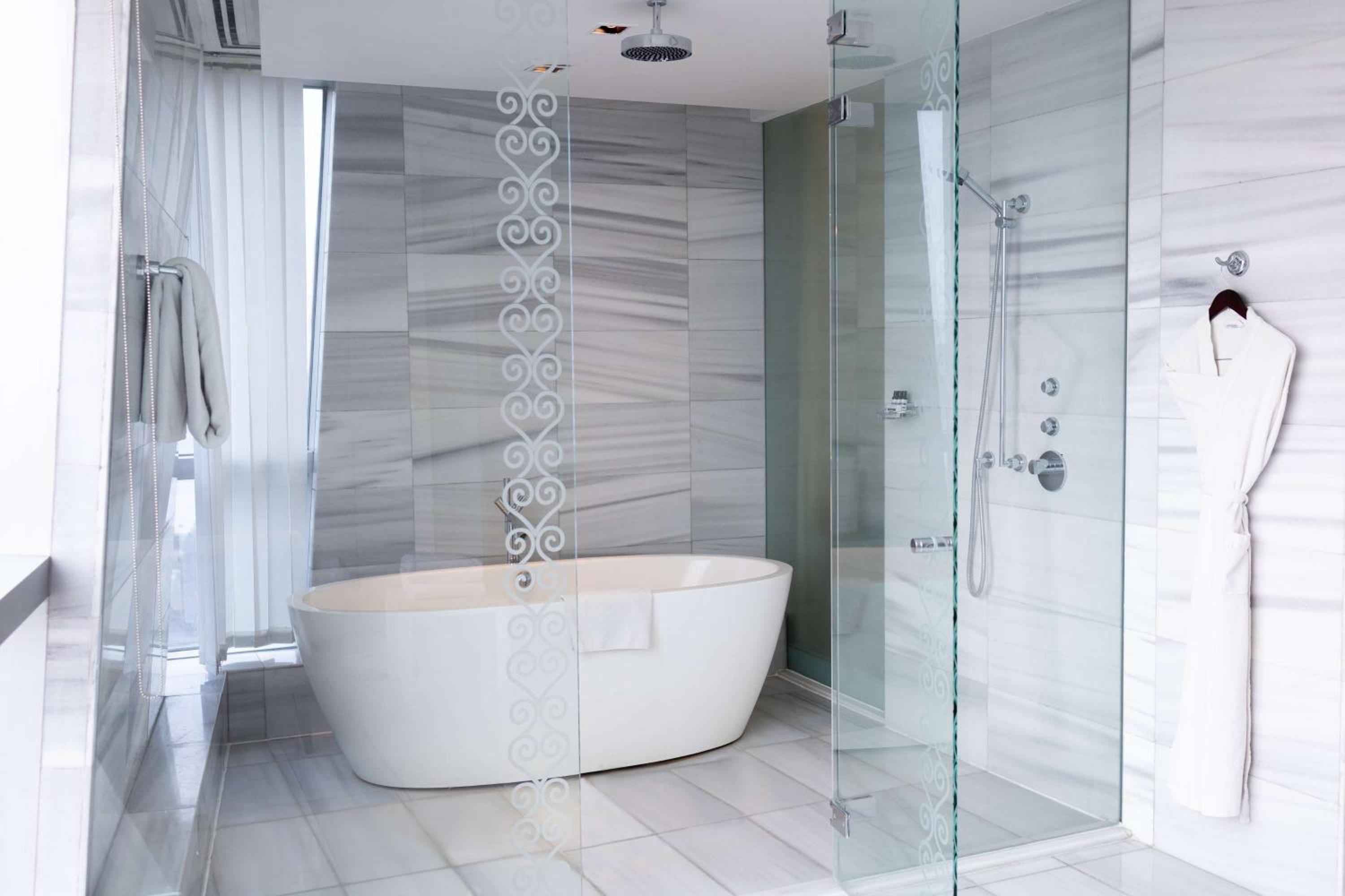 King Suite photo 2
