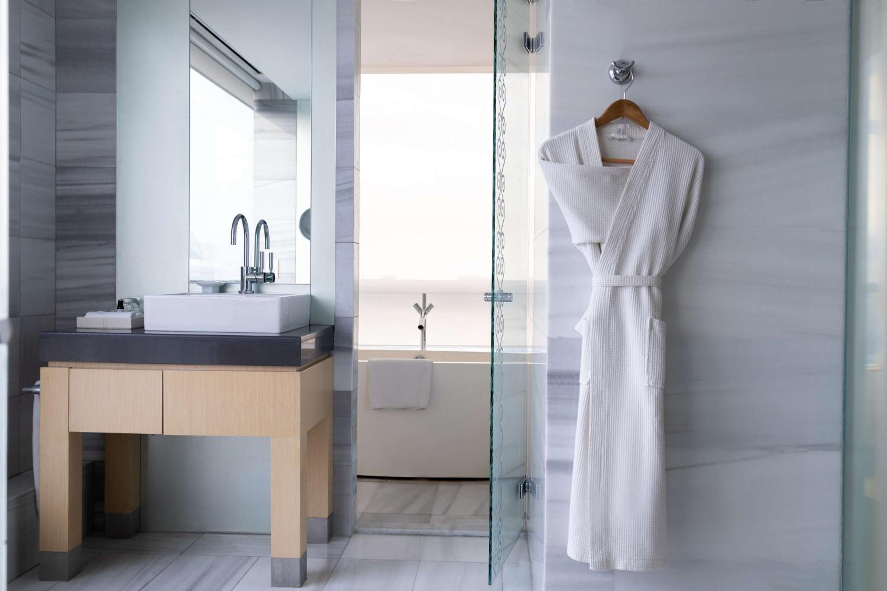 Executive Suite photo 2