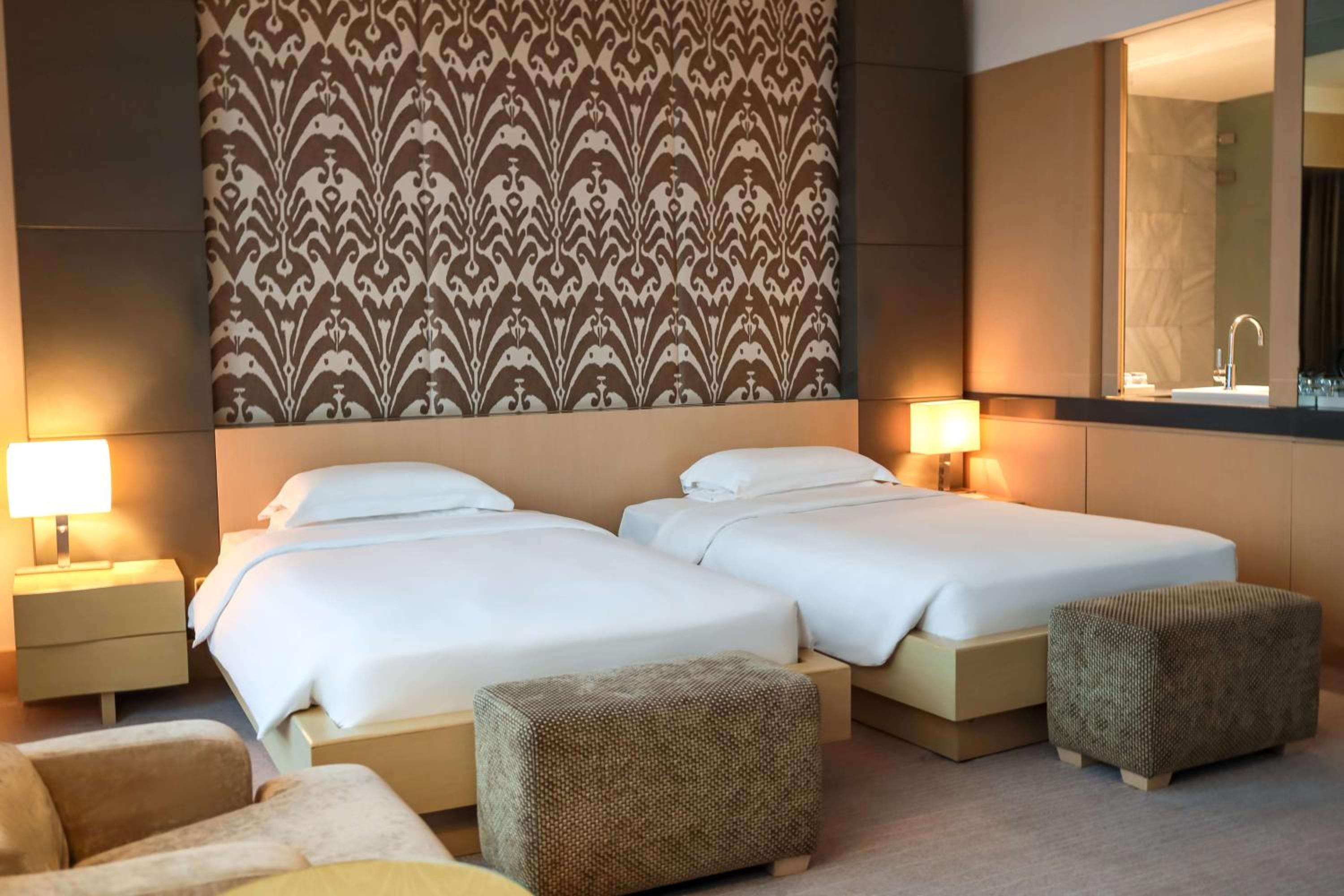 Twin Room - Club Access photo 3