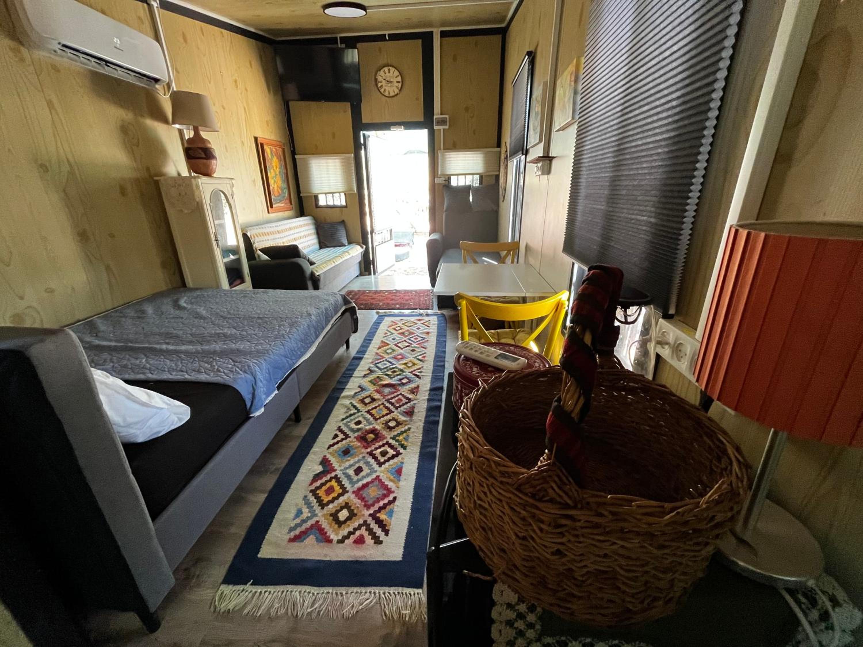 Economy Double Room photo 1