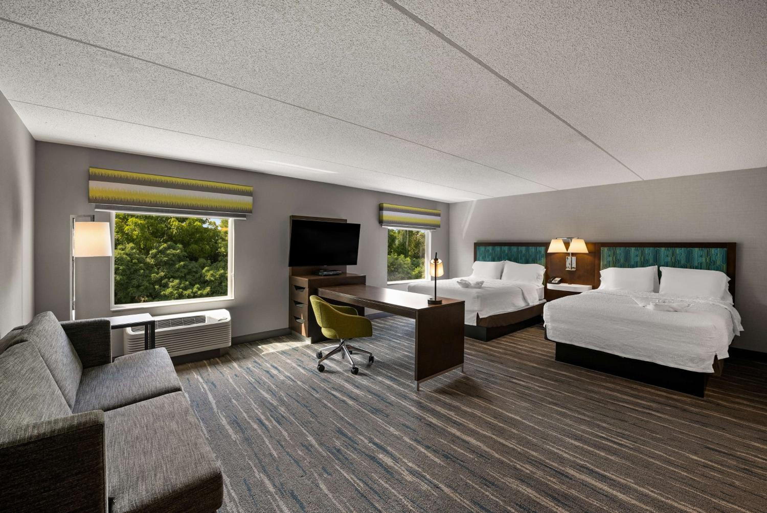 Queen Studio Suite with Two Queen Beds and Sofa Bed - Non-Smoking
