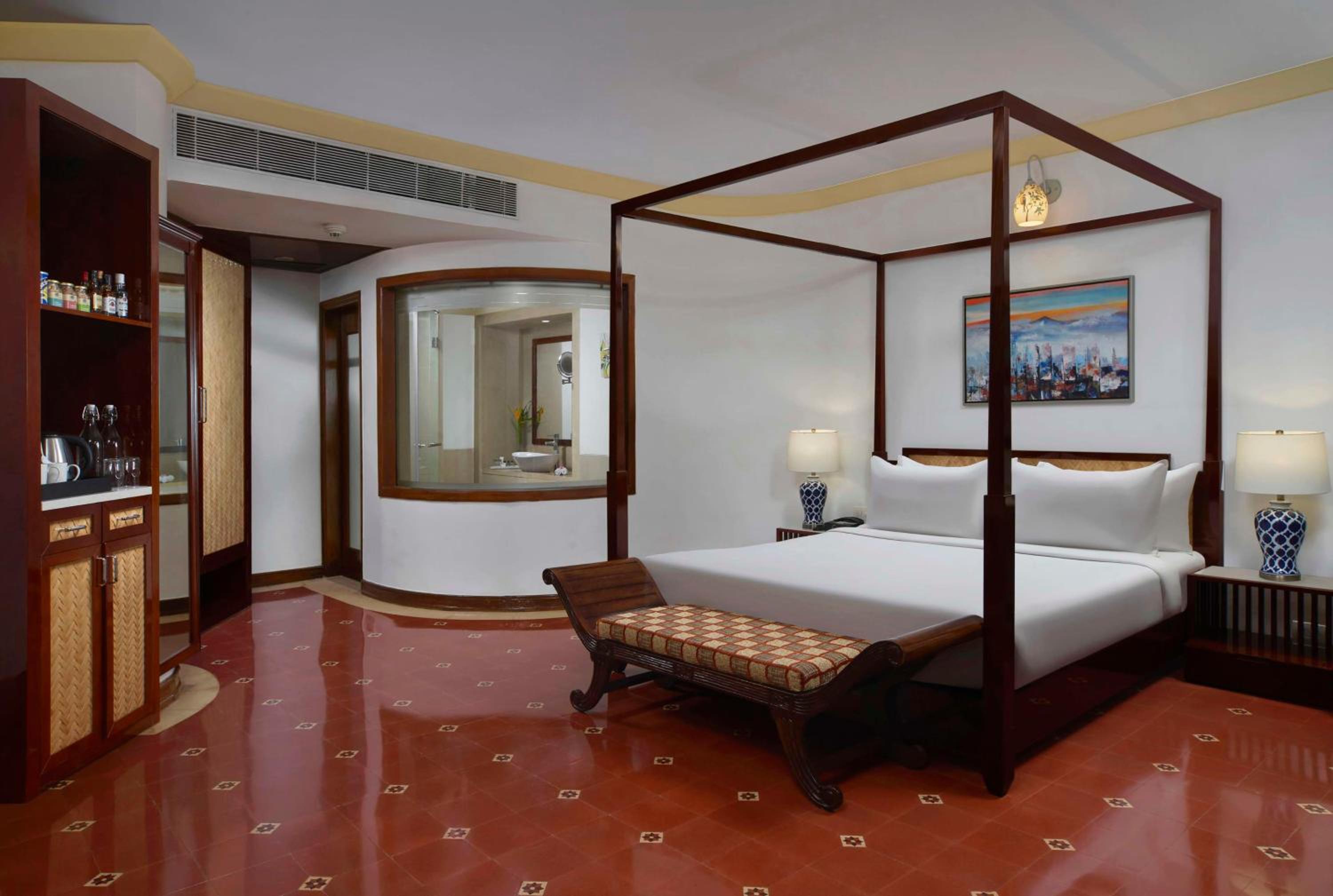 Executive suite with Balcony - 10% Discount of Food & Soft Beverages and SPA, 1 Goan Wine Bottle photo 2